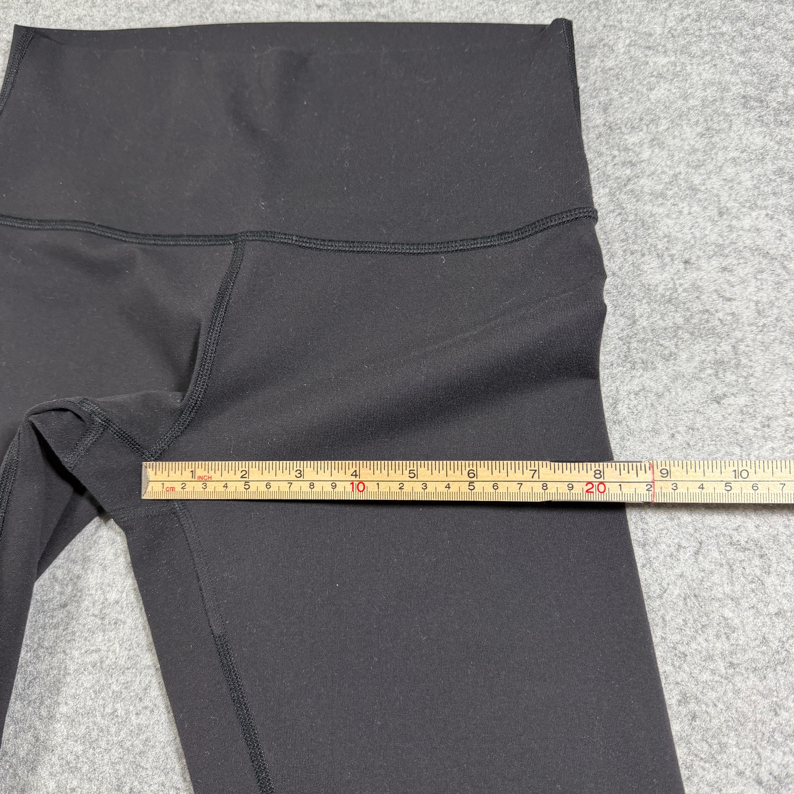 Lululemon Wunder Under Leggings Womens 6 Black High Rise Flatlock Seams Yoga thumbnail 7