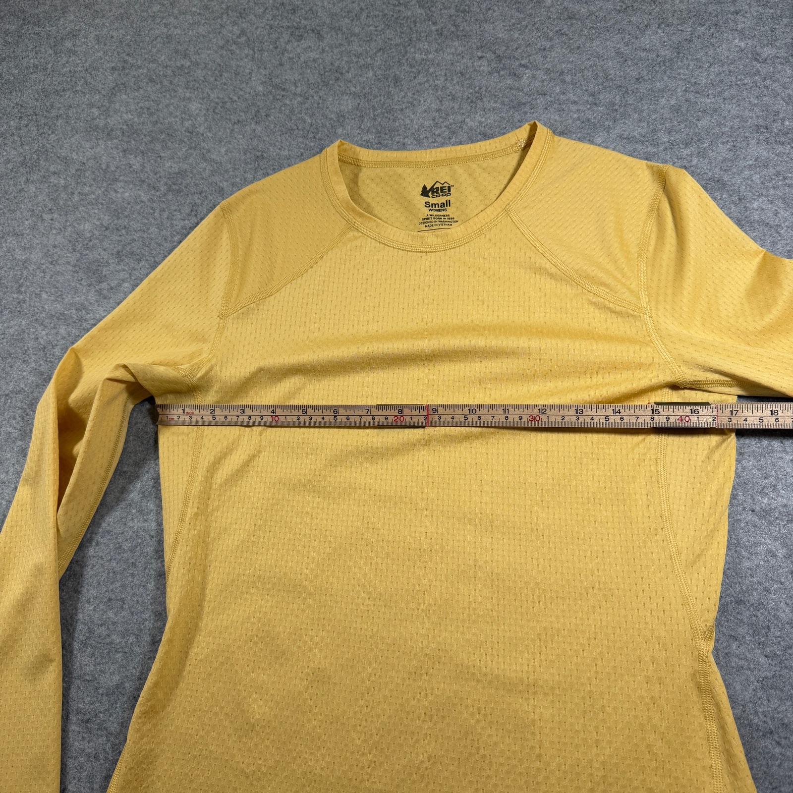 REI Co-op Long Sleeve Athletic Shirt Womens Small Breathable Yellow Mesh Stretch thumbnail 7