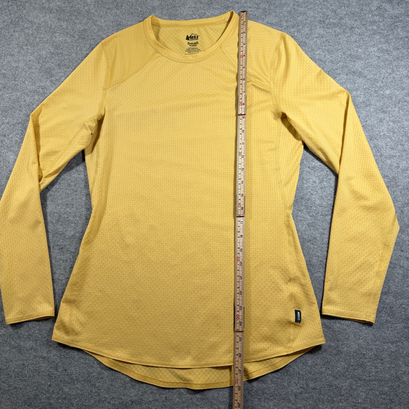 REI Co-op Long Sleeve Athletic Shirt Womens Small Breathable Yellow Mesh Stretch thumbnail 8