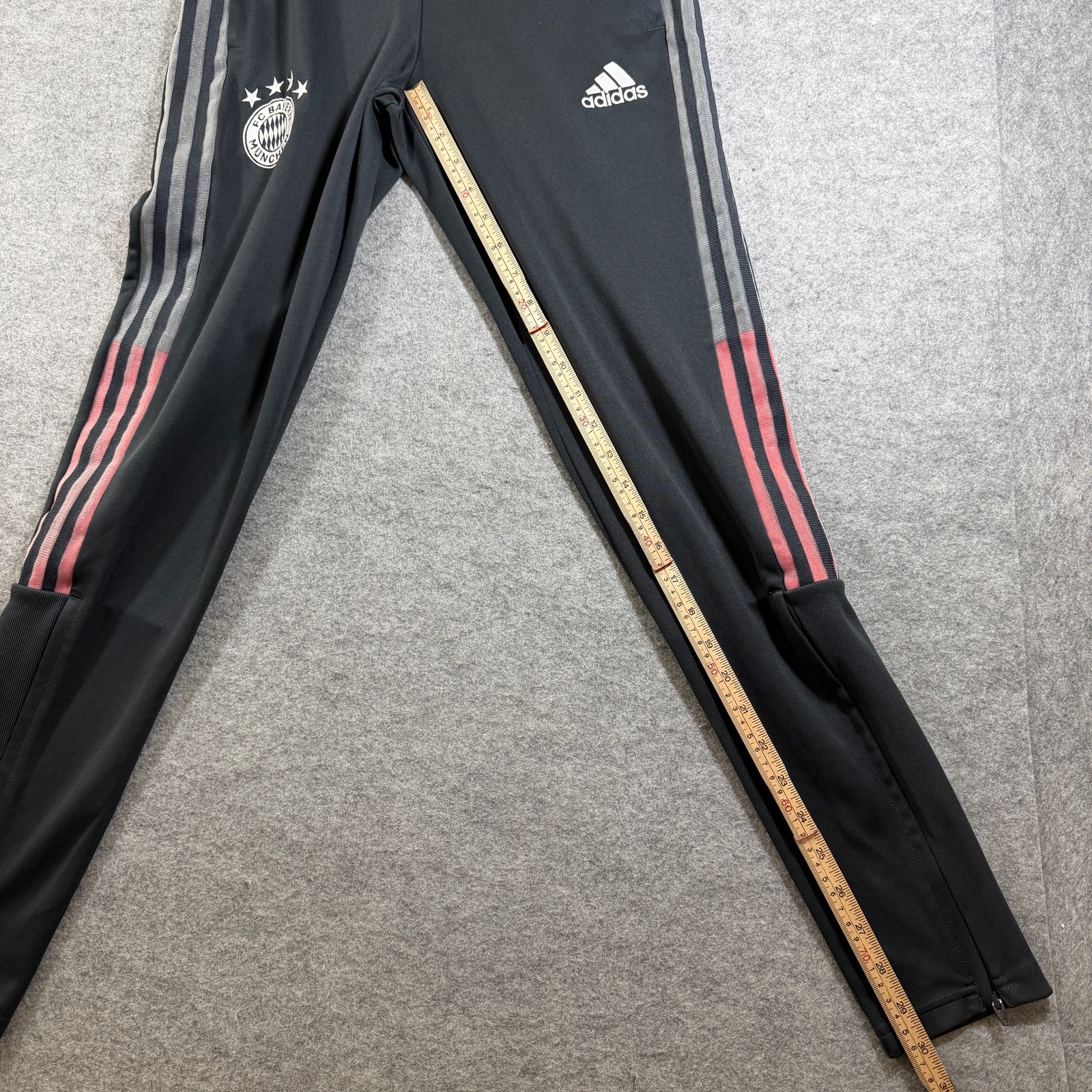 Adidas FC Bayern Munich Joggers Mens XS Gray Tapered Zip Ankle Soccer Training thumbnail 8