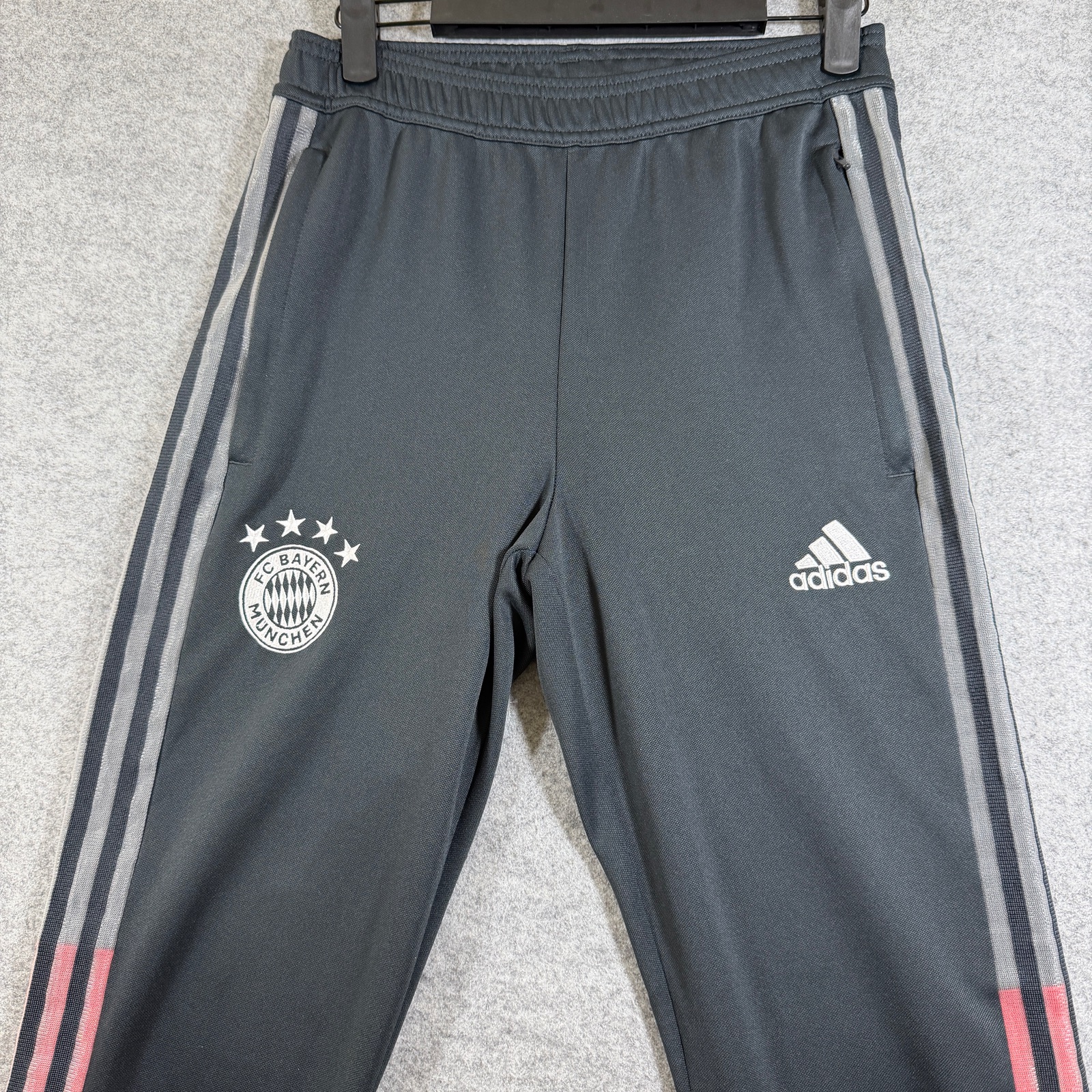 Adidas FC Bayern Munich Joggers Mens XS Gray Tapered Zip Ankle Soccer Training thumbnail 9