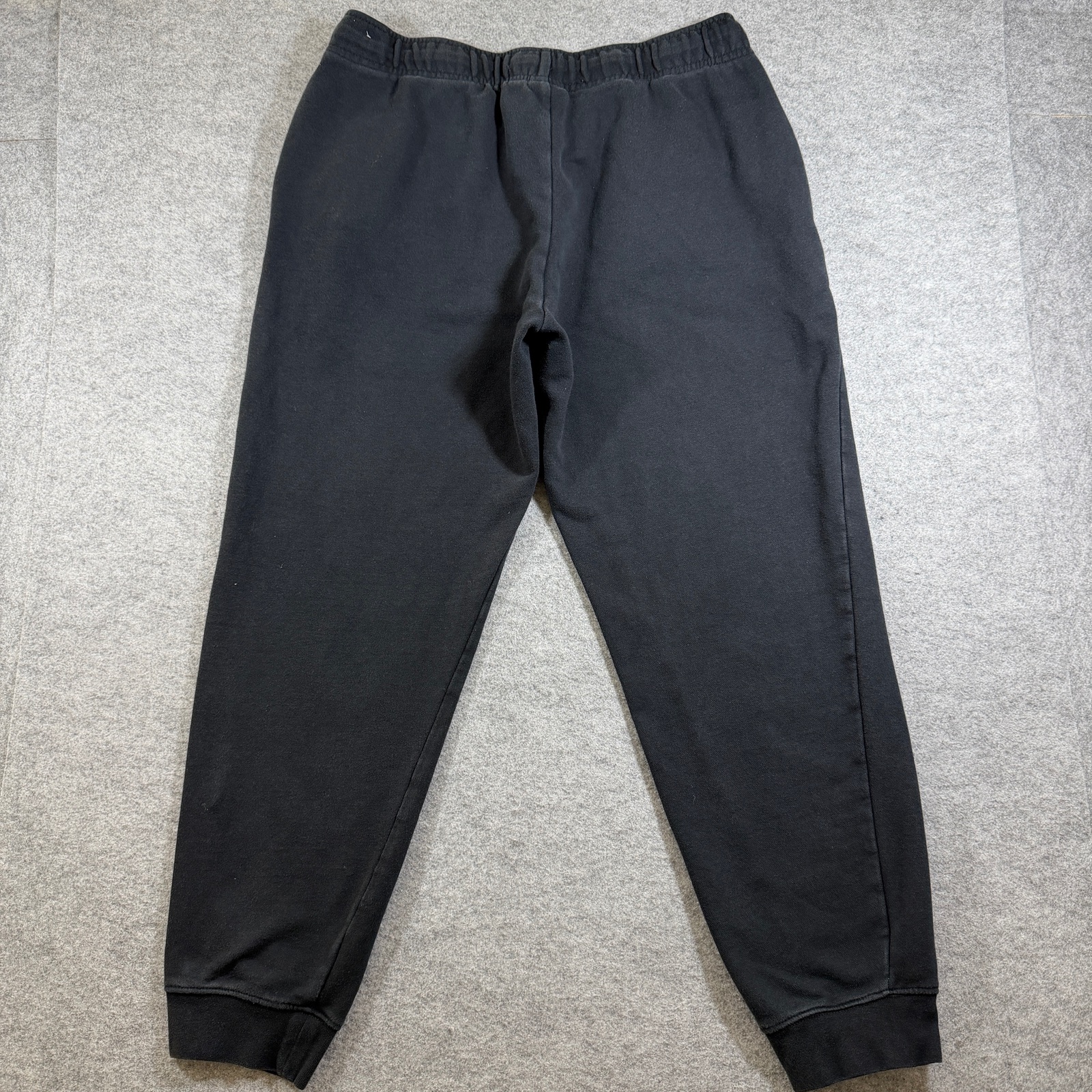 Nike Club Fleece Lined Joggers Mens L Black Relaxed Fit Drawstring Cotton Cuffed thumbnail 2