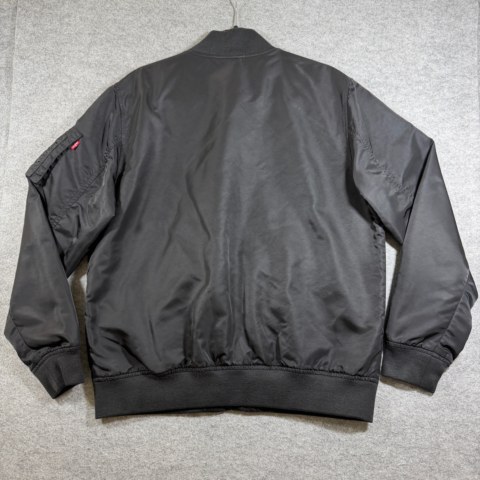 Levi's MA-1 Bomber Jacket Mens M Black Heavyweight Military Flight Zip Front thumbnail 2