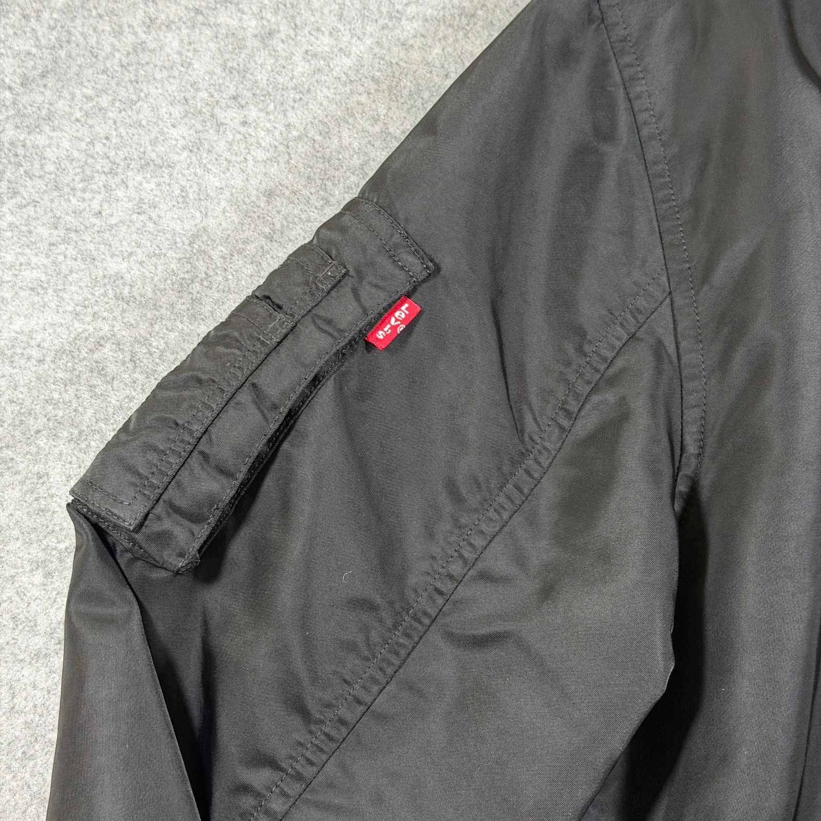 Levi's MA-1 Bomber Jacket Mens M Black Heavyweight Military Flight Zip Front thumbnail 12