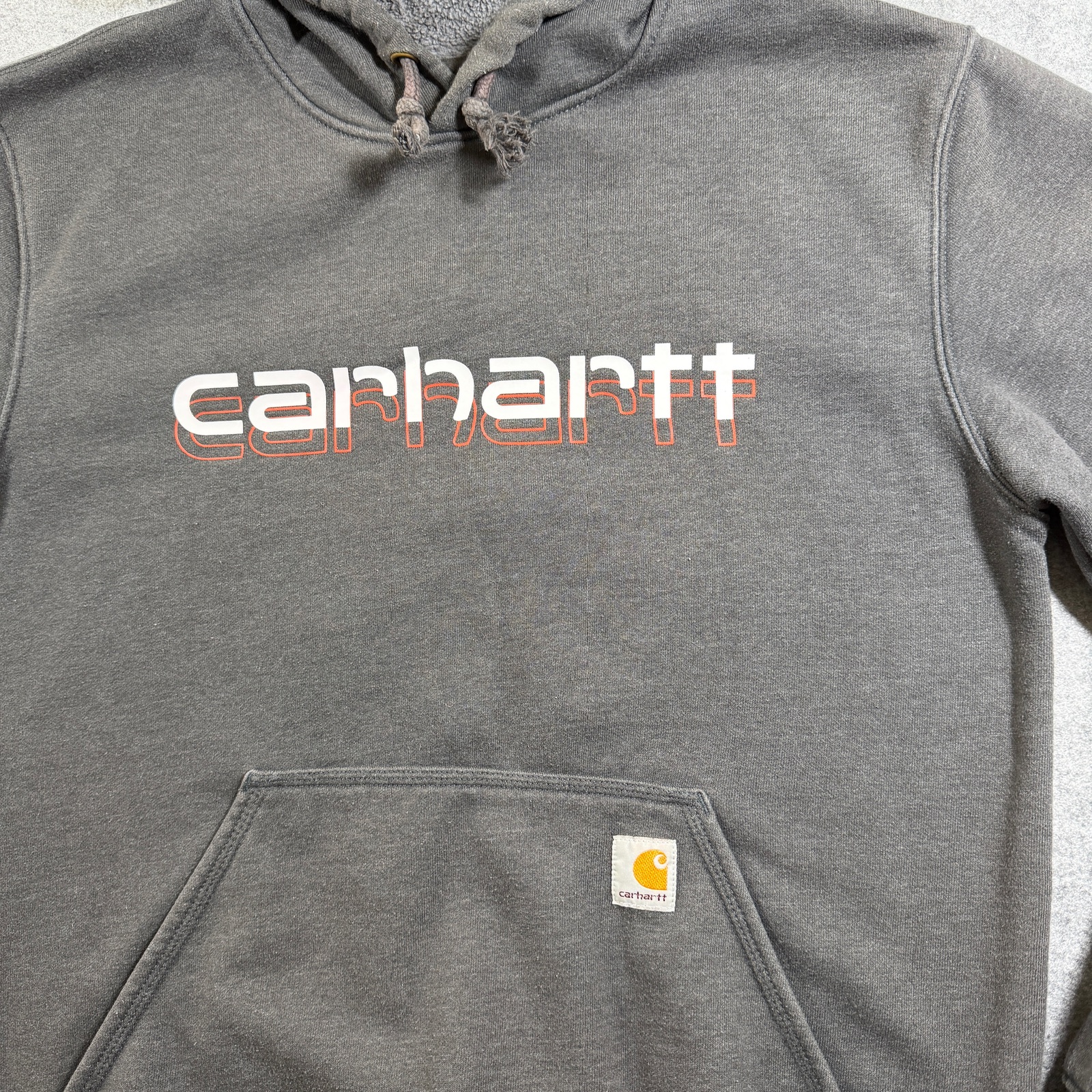 Carhartt Hoodie Mens M Gray Logo Graphic Fleece Pullover Workwear Sweatshirt thumbnail 3