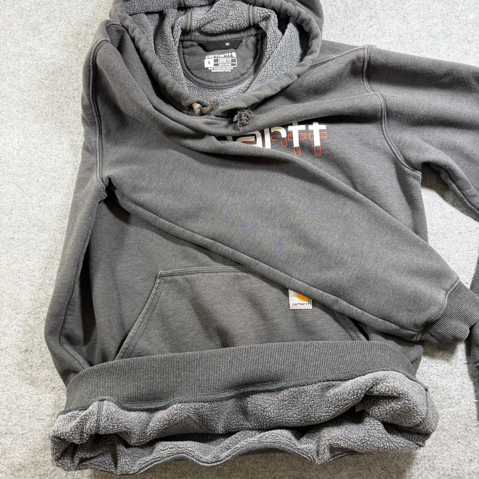 Carhartt Hoodie Mens M Gray Logo Graphic Fleece Pullover Workwear Sweatshirt thumbnail 9