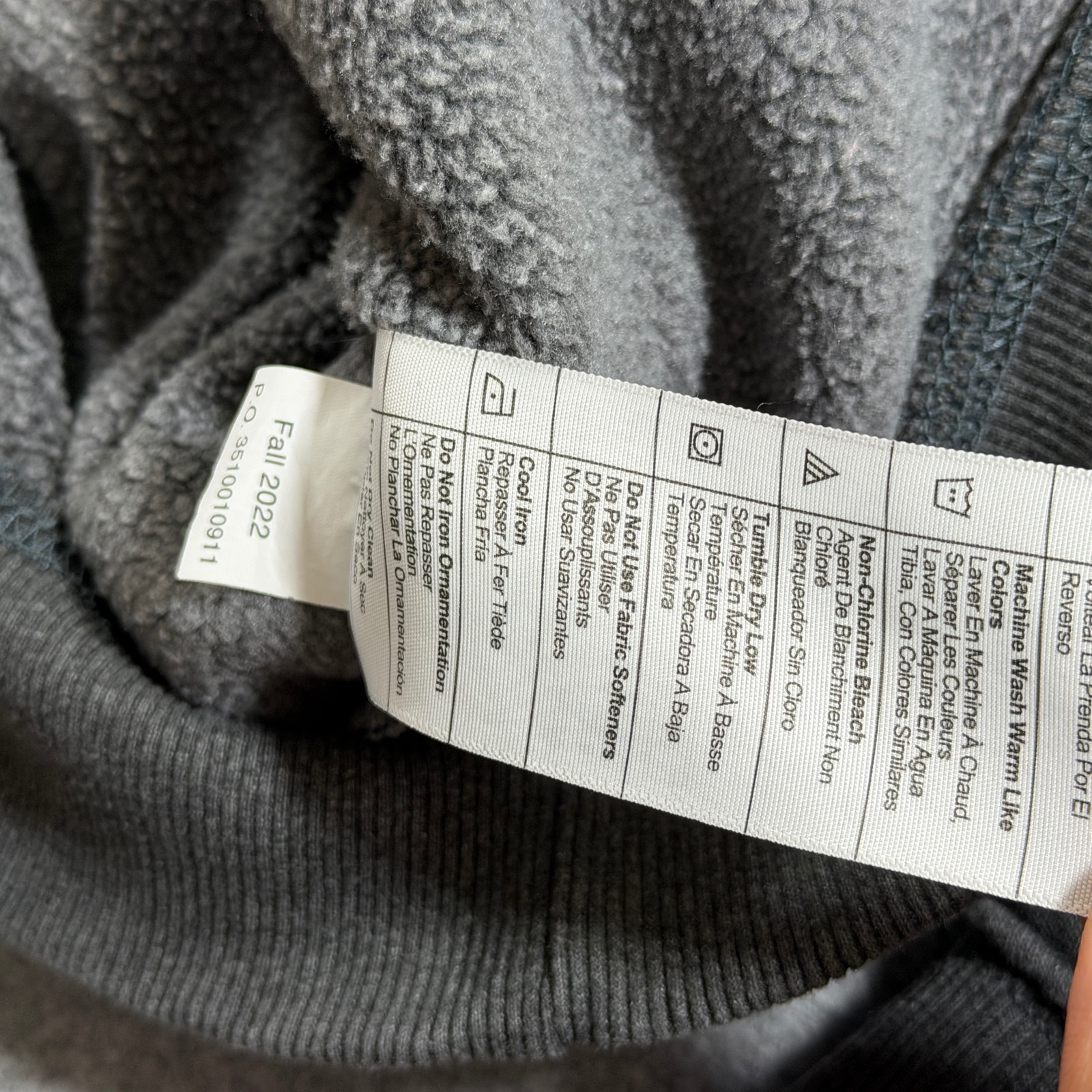 Carhartt Hoodie Mens M Gray Logo Graphic Fleece Pullover Workwear Sweatshirt thumbnail 10