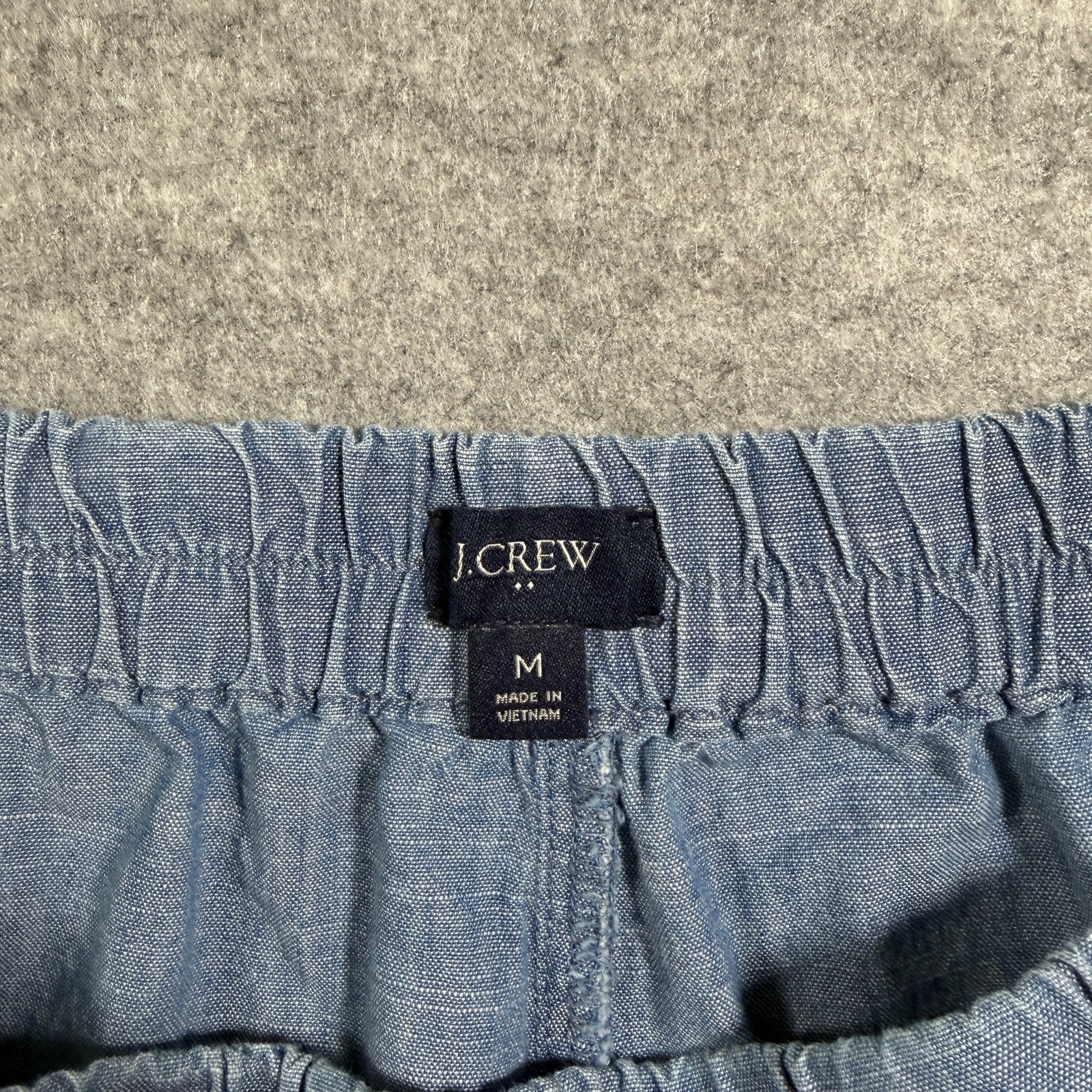 J.Crew Chambray Shorts Womens M Blue Cotton Pull-On Elastic Waist Patch Pockets thumbnail 3