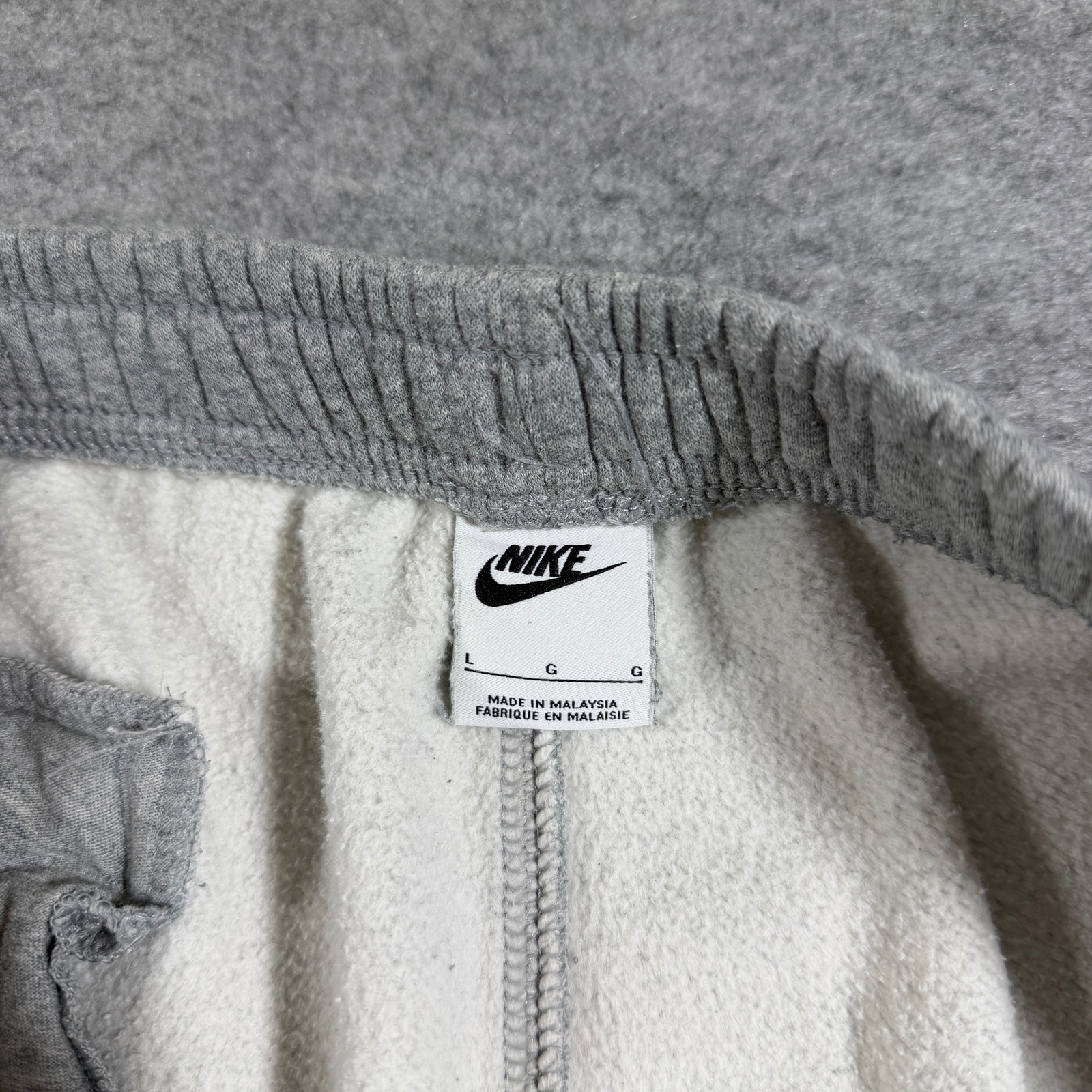Nike Club Fleece Cargo Joggers Mens L Gray Sweatpants Training Athletic Casual thumbnail 3