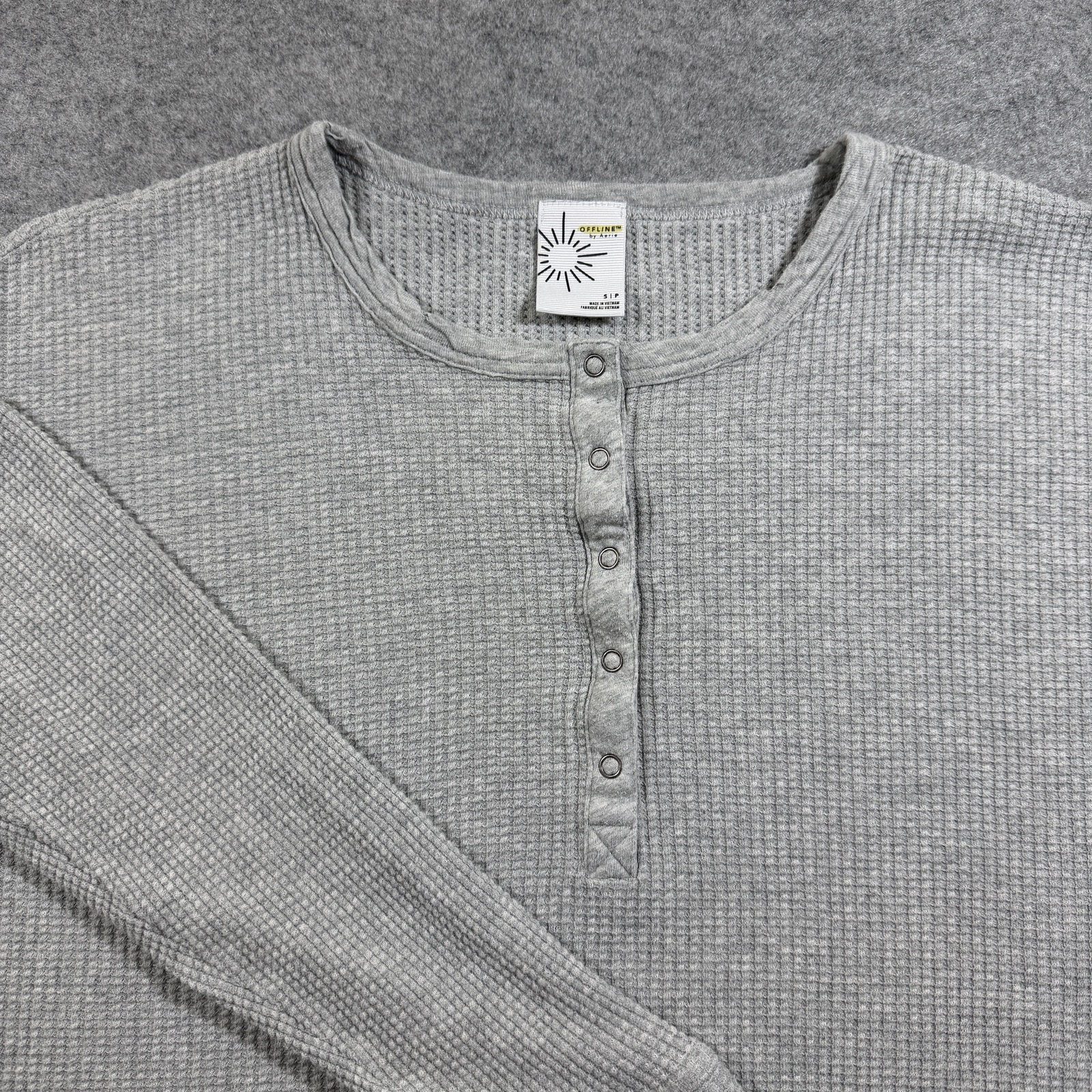 OFFLINE by Aerie Waffle Henley Top Womens S Gray Boxy Thumbhole Lounge Active thumbnail 3