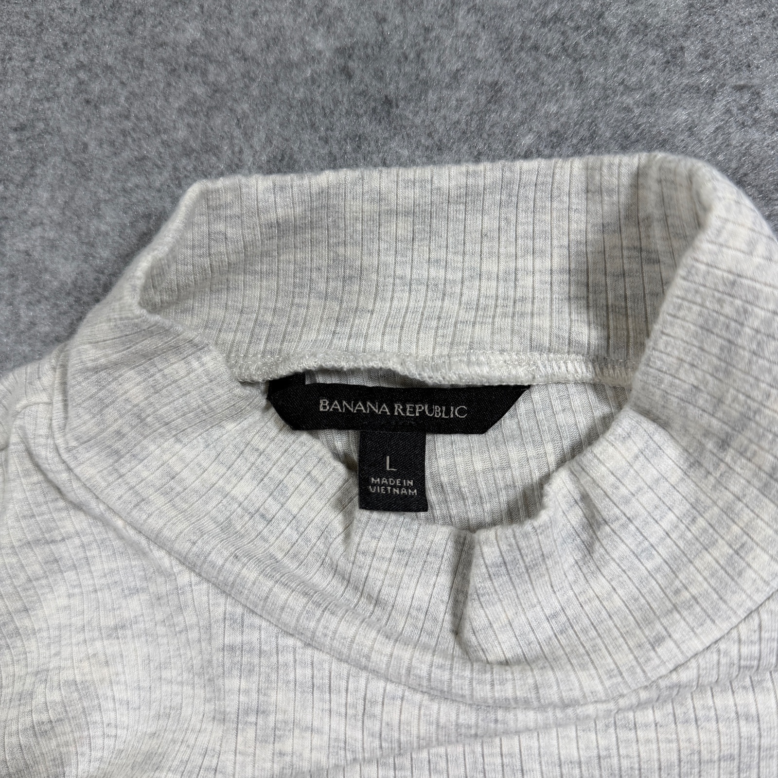 Banana Republic Ribbed Mock Neck Top Womens L Gray Stretch Soft Short Sleeve thumbnail 3