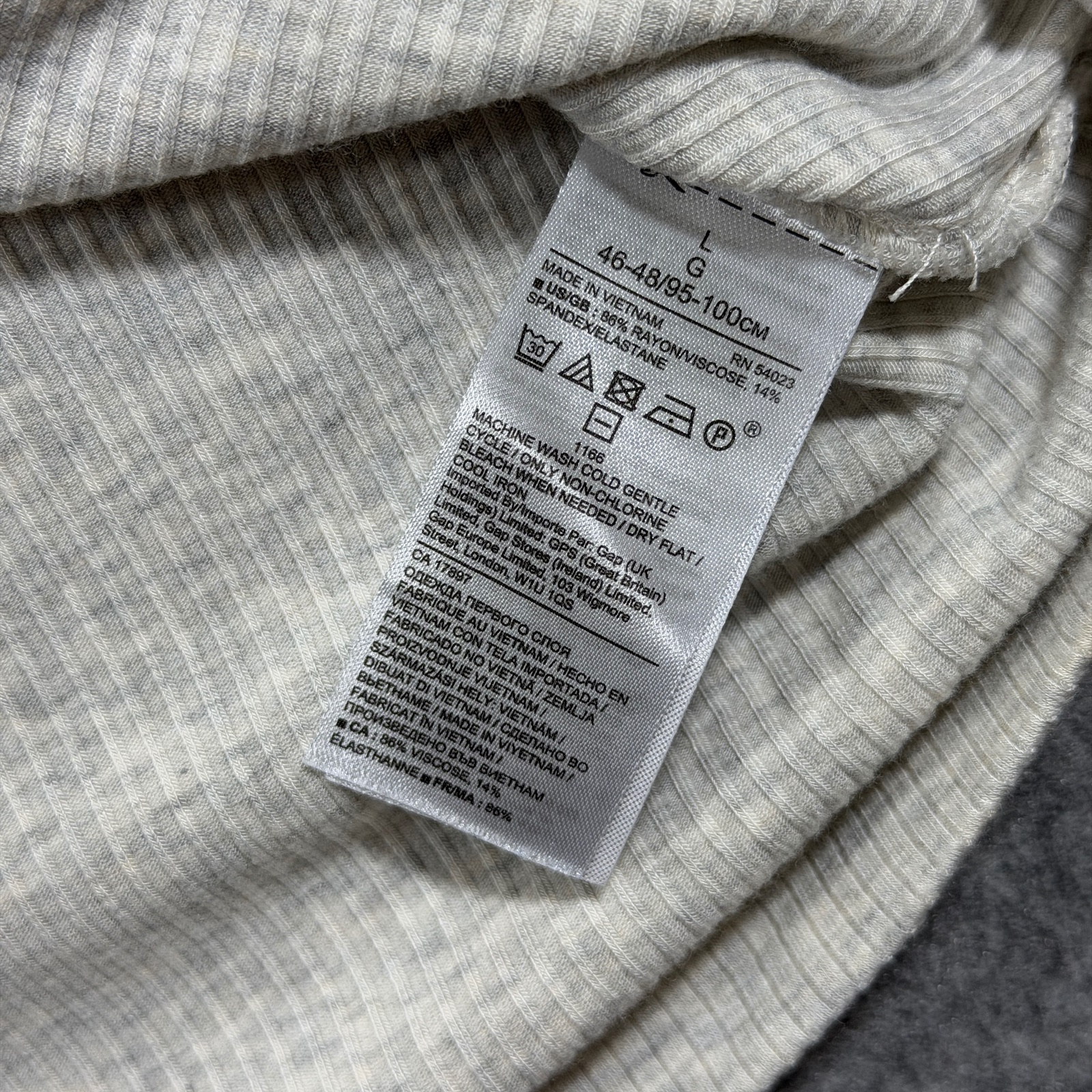 Banana Republic Ribbed Mock Neck Top Womens L Gray Stretch Soft Short Sleeve thumbnail 5