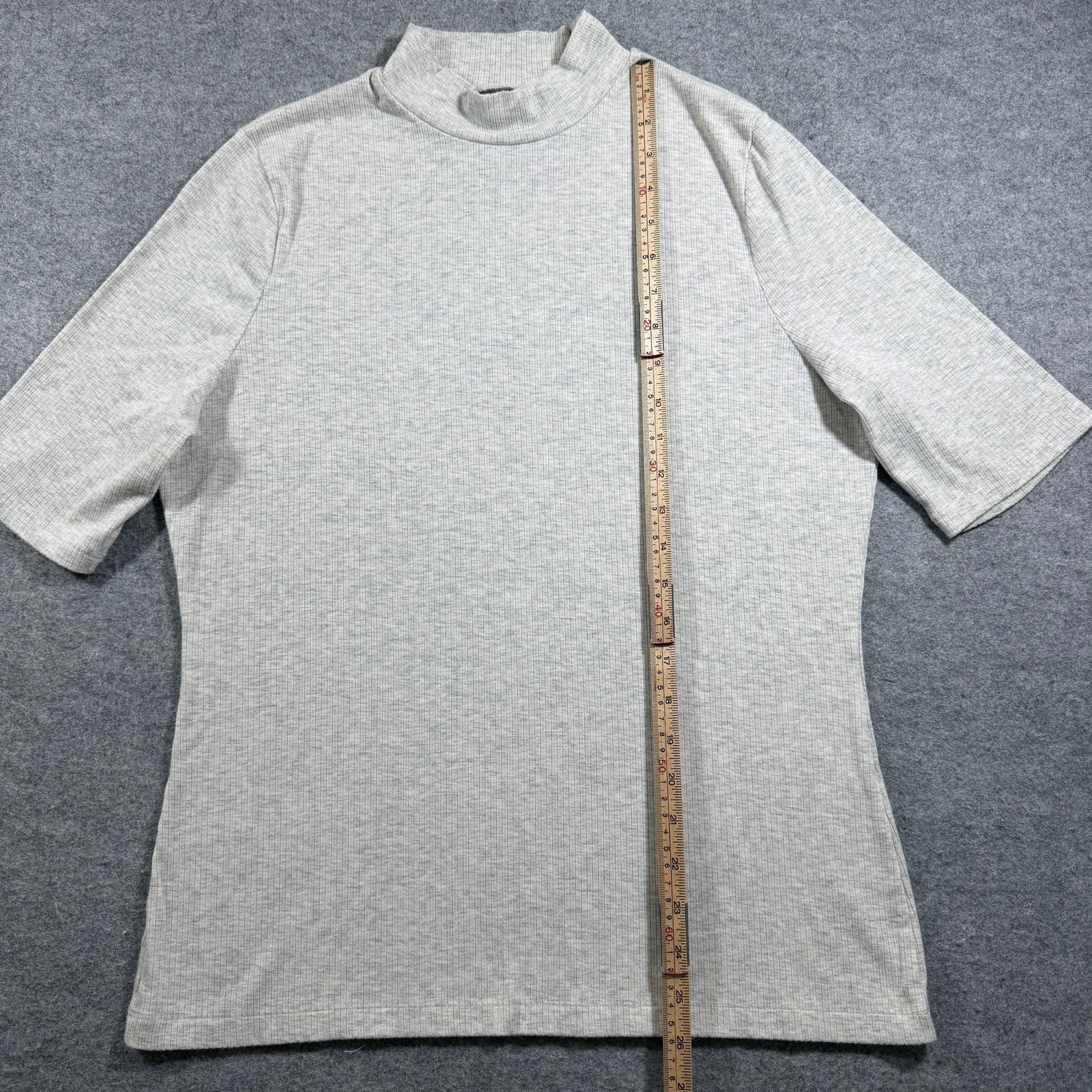 Banana Republic Ribbed Mock Neck Top Womens L Gray Stretch Soft Short Sleeve thumbnail 6