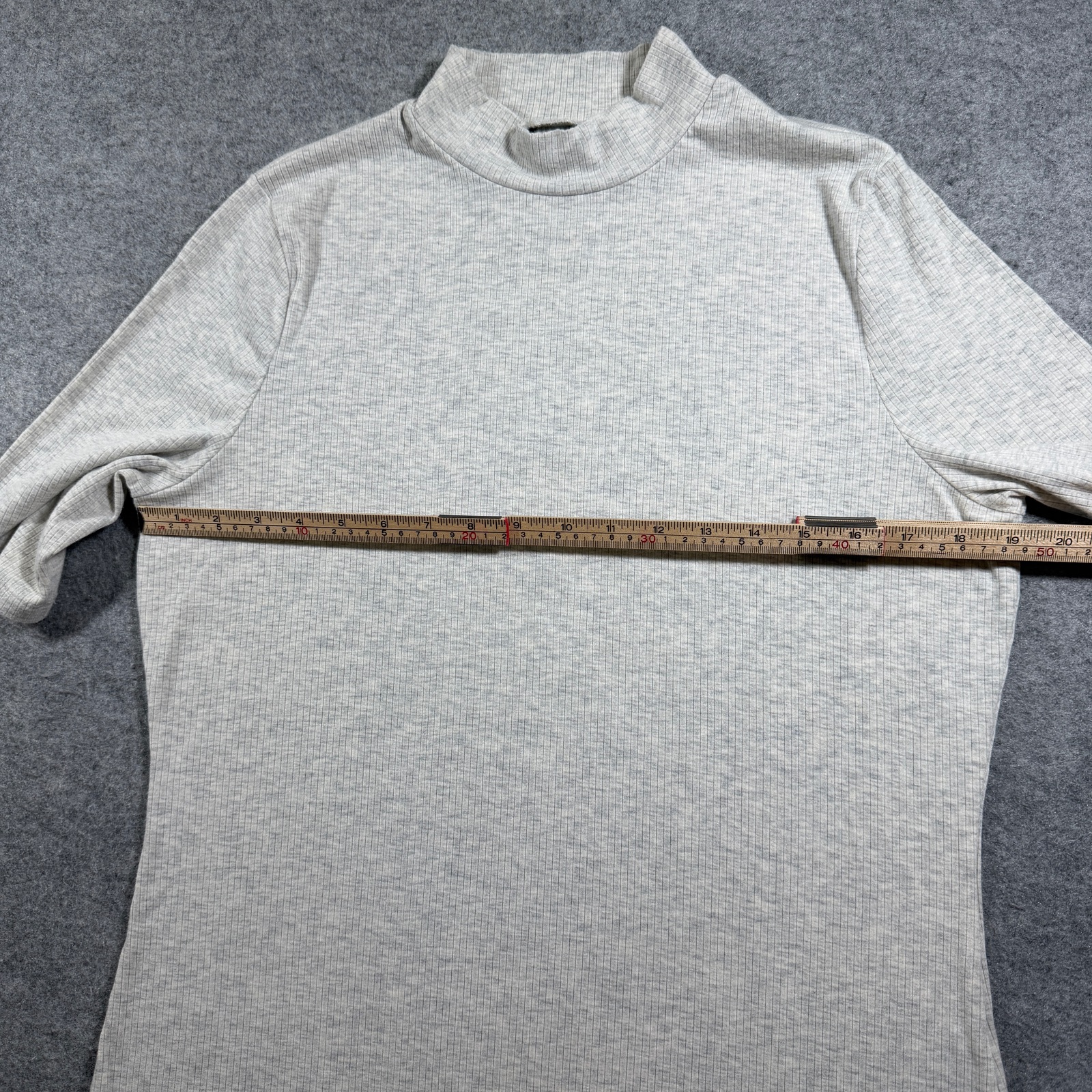Banana Republic Ribbed Mock Neck Top Womens L Gray Stretch Soft Short Sleeve thumbnail 8