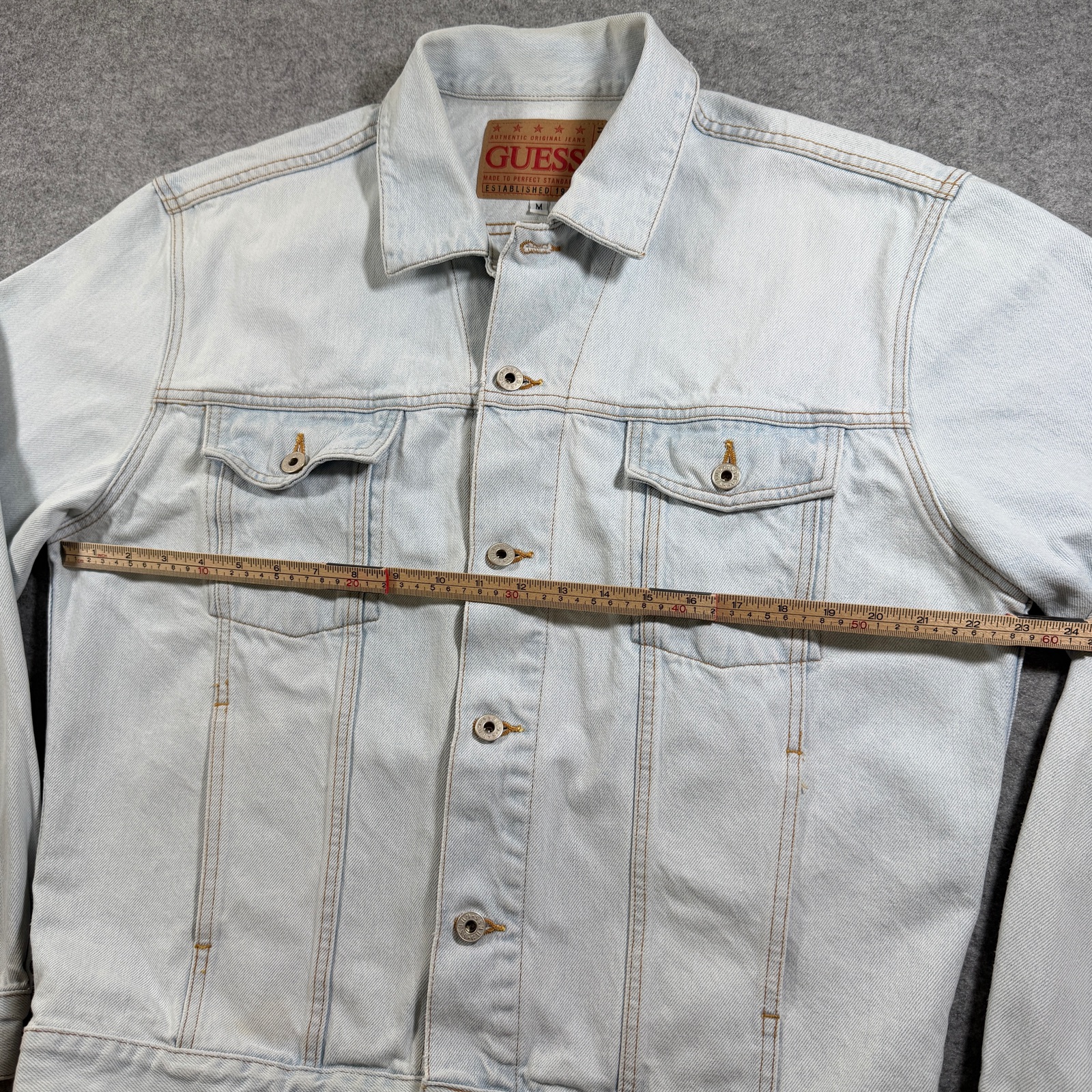 Guess Denim Trucker Jacket Mens M Light Wash Blue Button Front Cotton Classic thumbnail 6