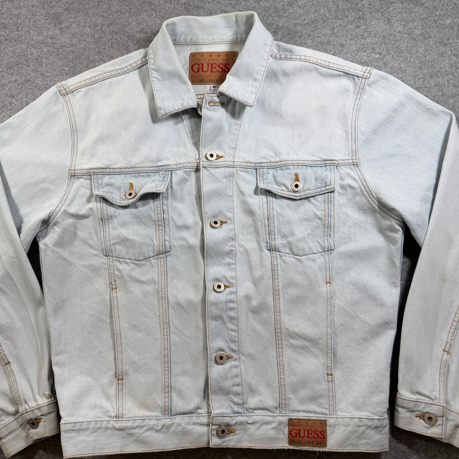 Guess Denim Trucker Jacket Mens M Light Wash Blue Button Front Cotton Classic thumbnail 9