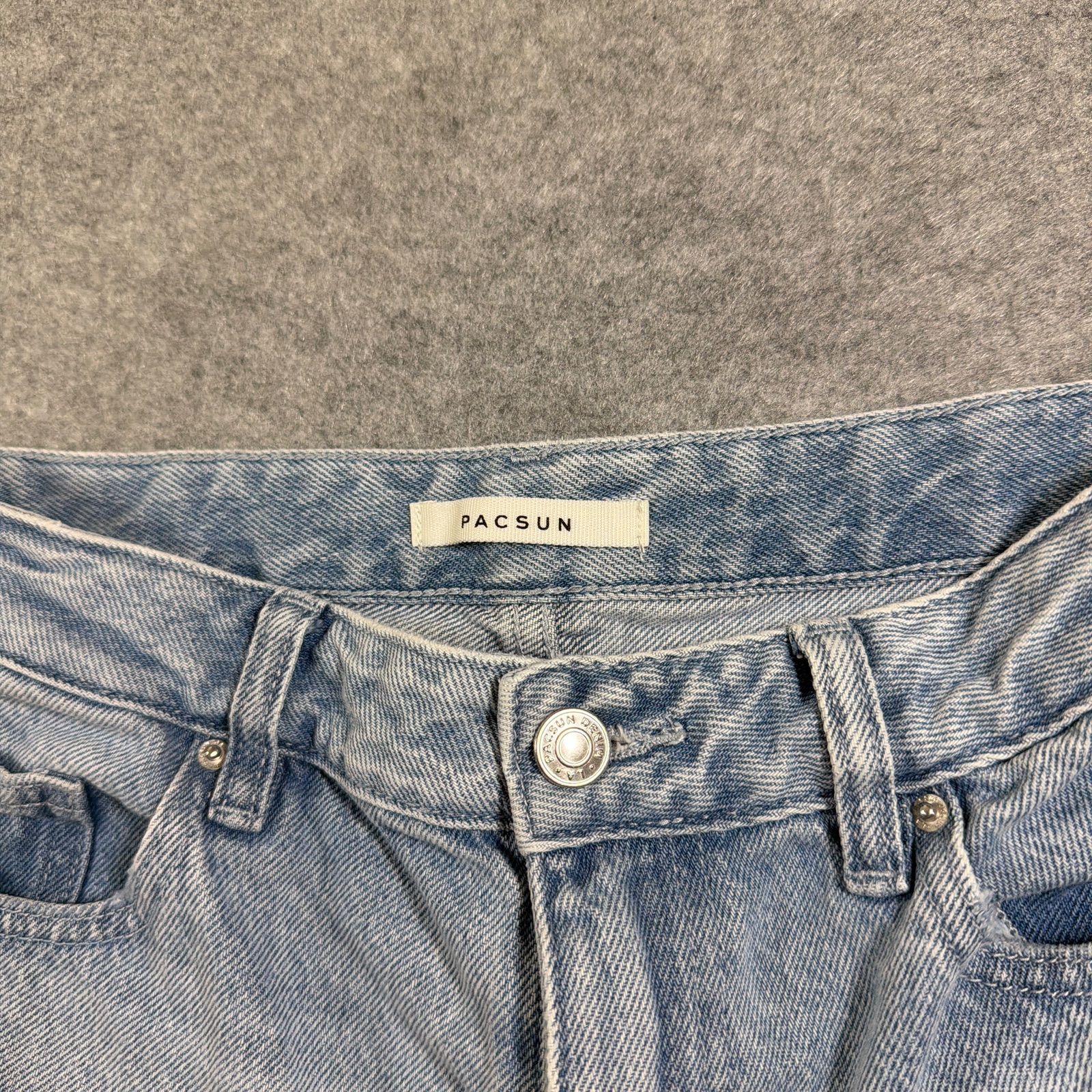 PacSun 90s Boyfriend Jeans Womens 28 Light Blue Wash Pintuck Split Hem Cotton thumbnail 3