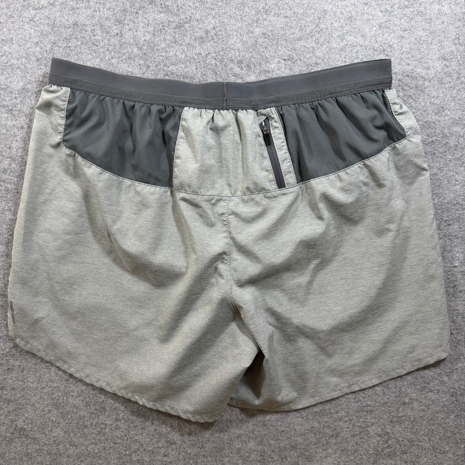 Nike Dri-Fit Running Shorts Mens L Heather Gray Side Slits Lined Athletic Gym thumbnail 2