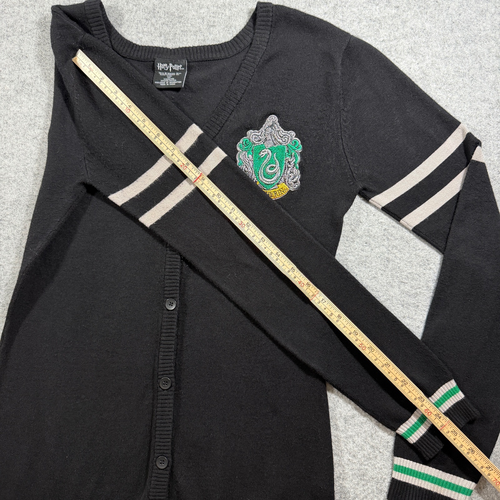 Harry Potter Slytherin Cardigan Womens M Black Button Front Crest Embroidery thumbnail 8