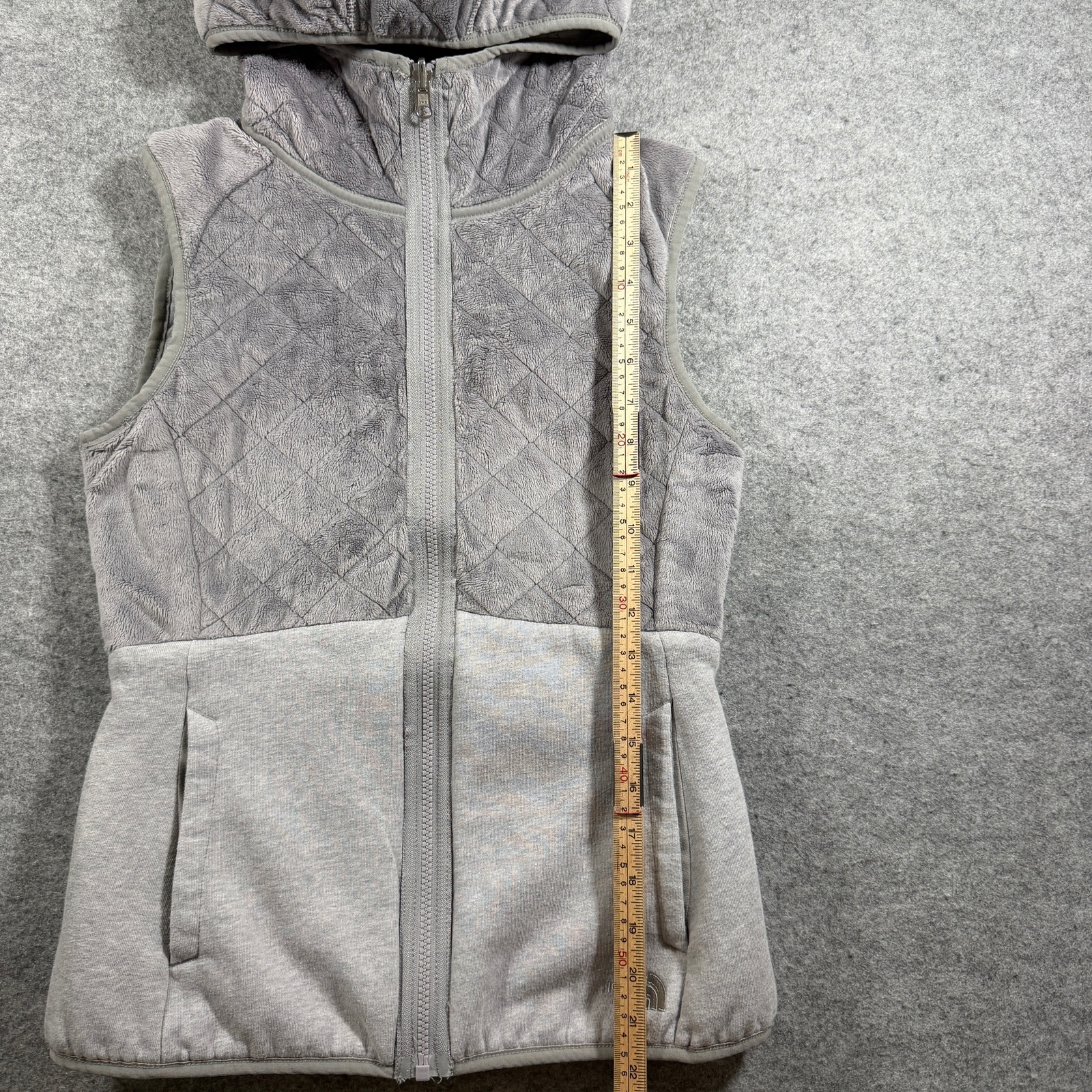The North Face Oso Hooded Vest Womens S Gray Quilted Full Zip Fleece Reversible thumbnail 7