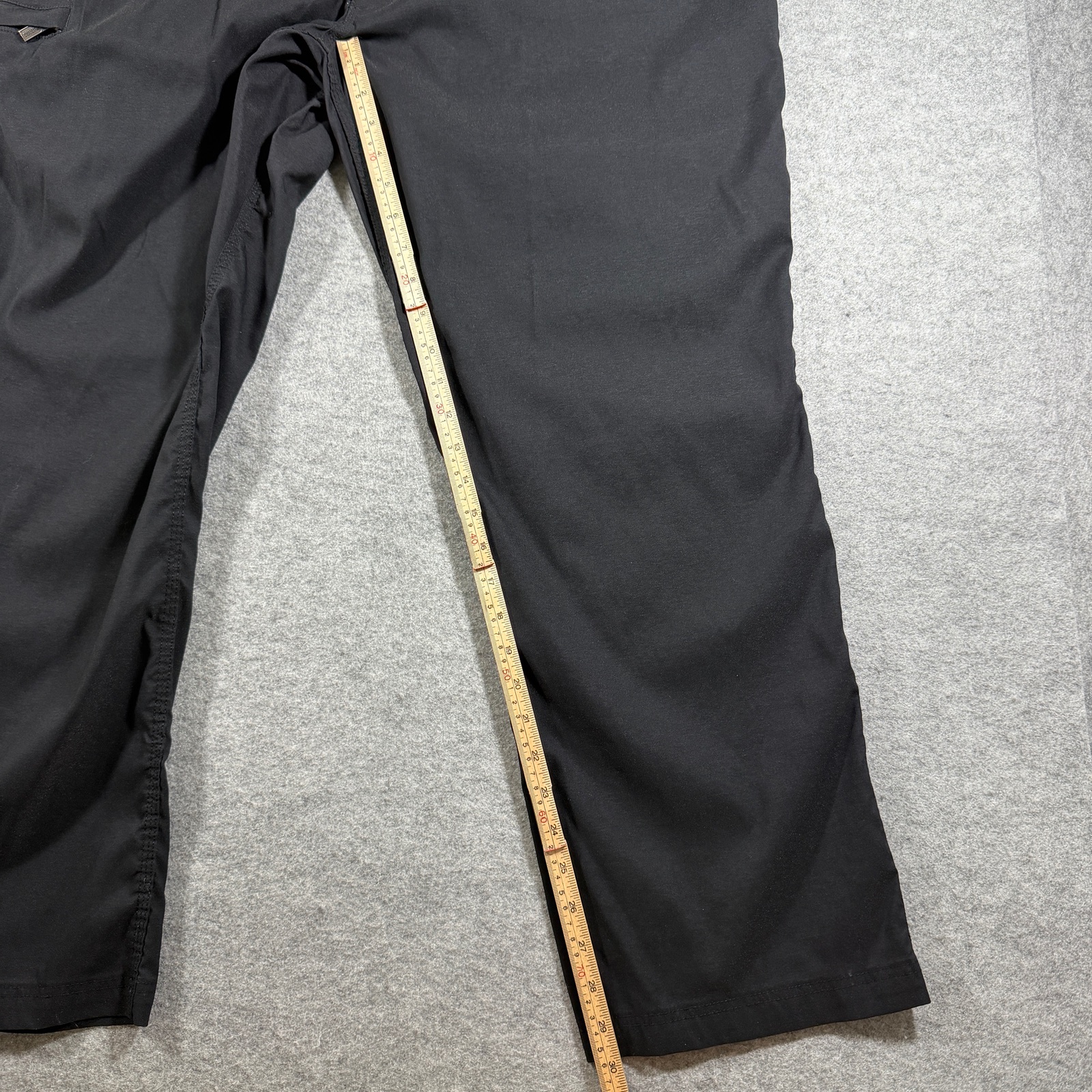 Duluth Trading Co Flex Dry Tactical Pants Mens 40x30 Black Nylon Spandex Cargo thumbnail 8