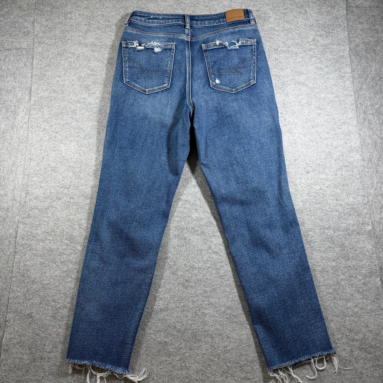 American Eagle Mom Jeans Womens 8 Blue Denim High Rise Distressed Ripped thumbnail 2