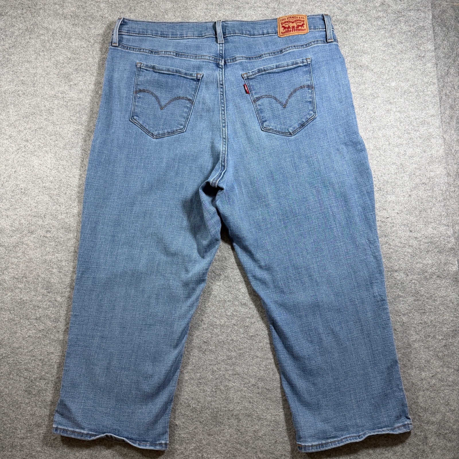 Levi's 311 Shaping Skinny Capri Jeans Womens 16W Light Blue Wash Stretch Denim thumbnail 2