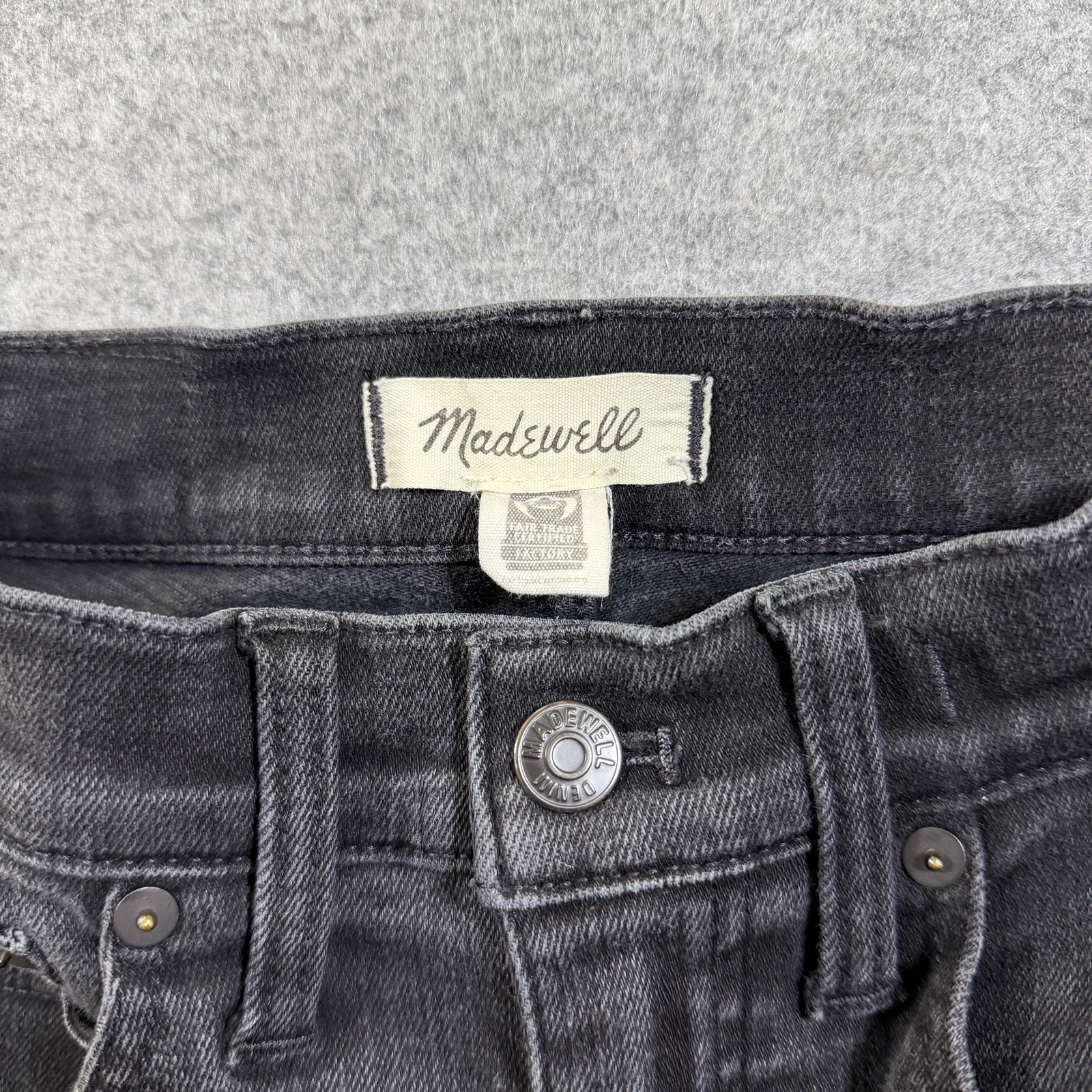 Madewell Kick Out Jeans Womens 26 Black Charcoal Wash Mid Rise Bootcut thumbnail 3