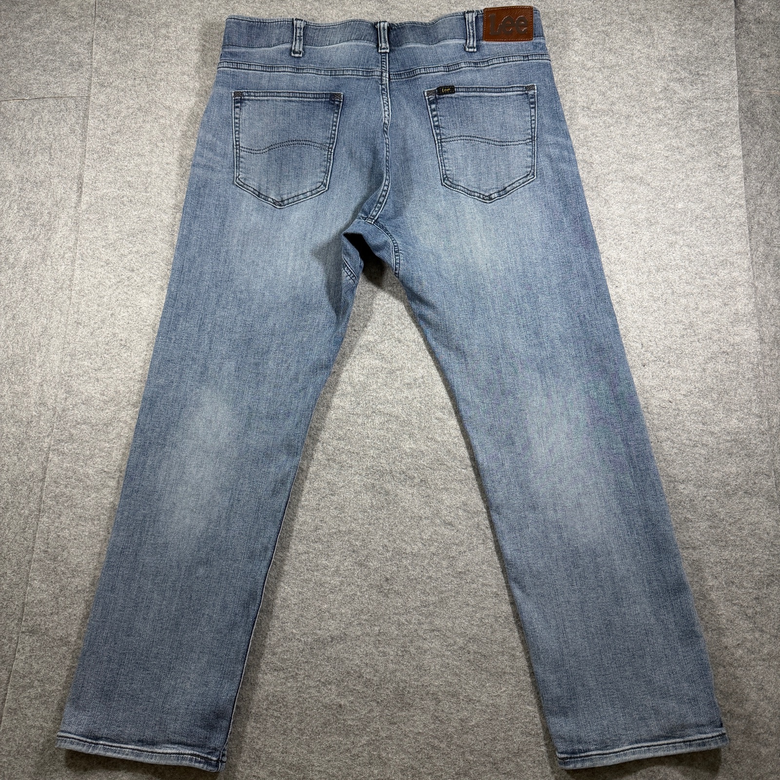 Lee Extreme Motion Jeans Mens 36x29 Medium Blue Slim Fit Straight Leg Stretch thumbnail 2