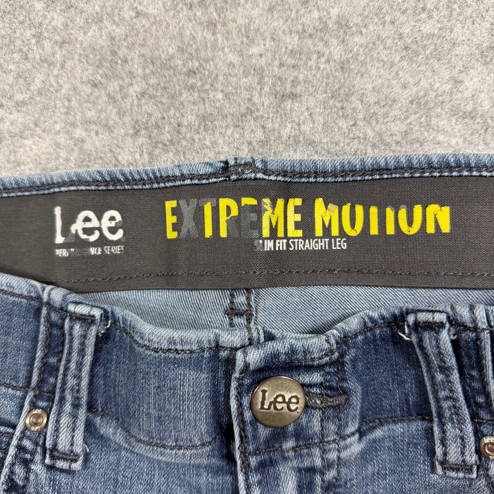 Lee Extreme Motion Jeans Mens 36x29 Medium Blue Slim Fit Straight Leg Stretch thumbnail 3