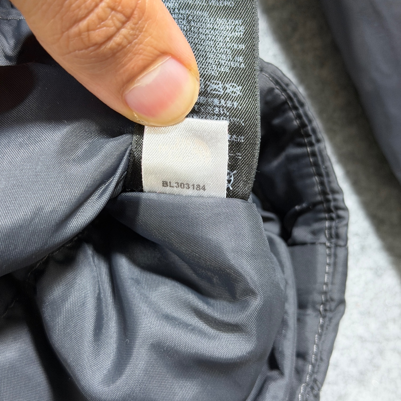 The North Face Puffer Jacket Mens L Dark Gray Full Zip Insulated Outdoor FLAWS thumbnail 14