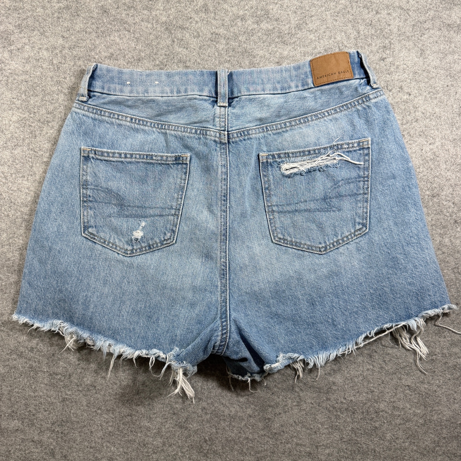 American Eagle Curvy Mom Shorts Womens 10 Light Blue Denim Distressed Ripped thumbnail 2