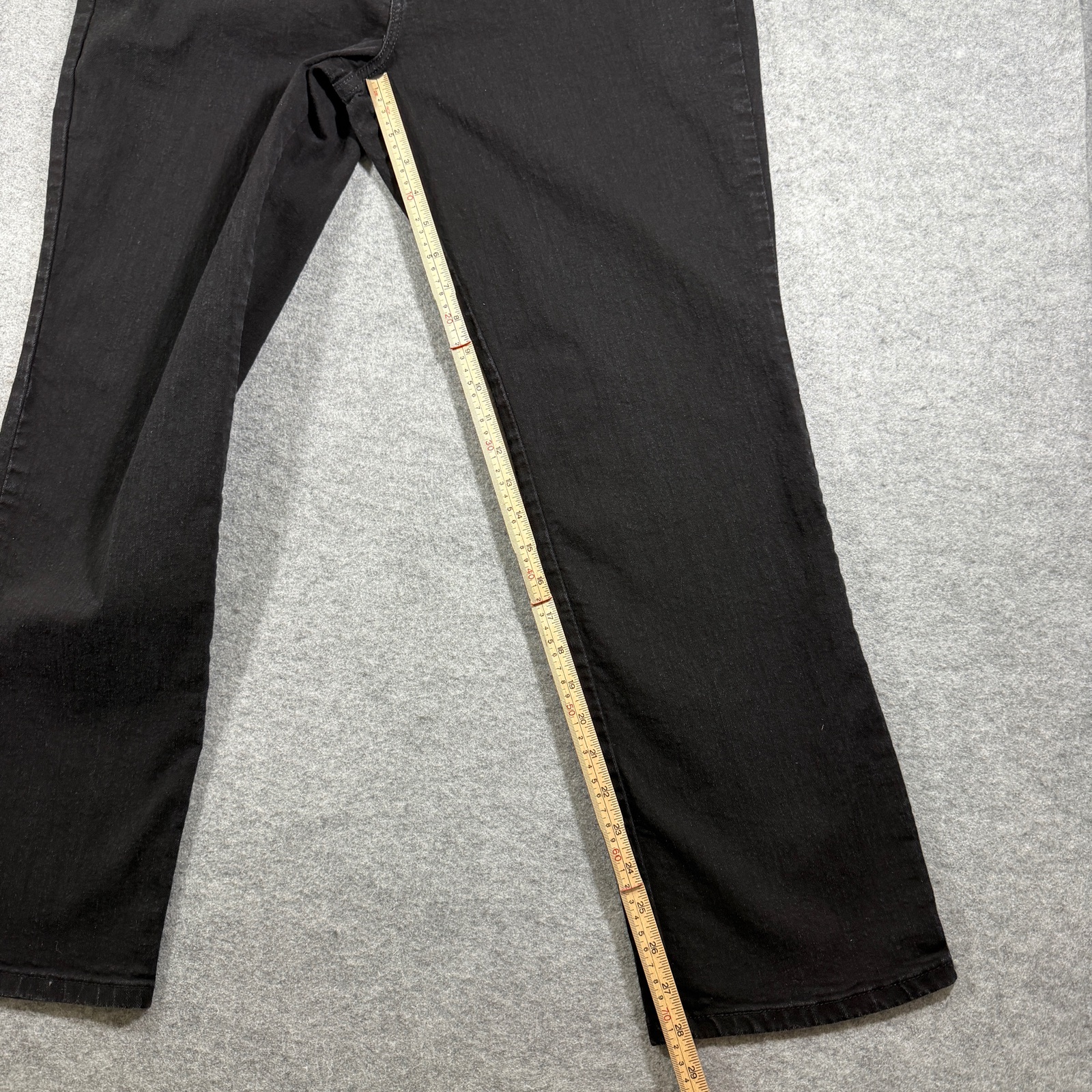 Lee Jeans Womens 12 Short Black Slimming Relaxed Fit Straight Leg High Rise thumbnail 7