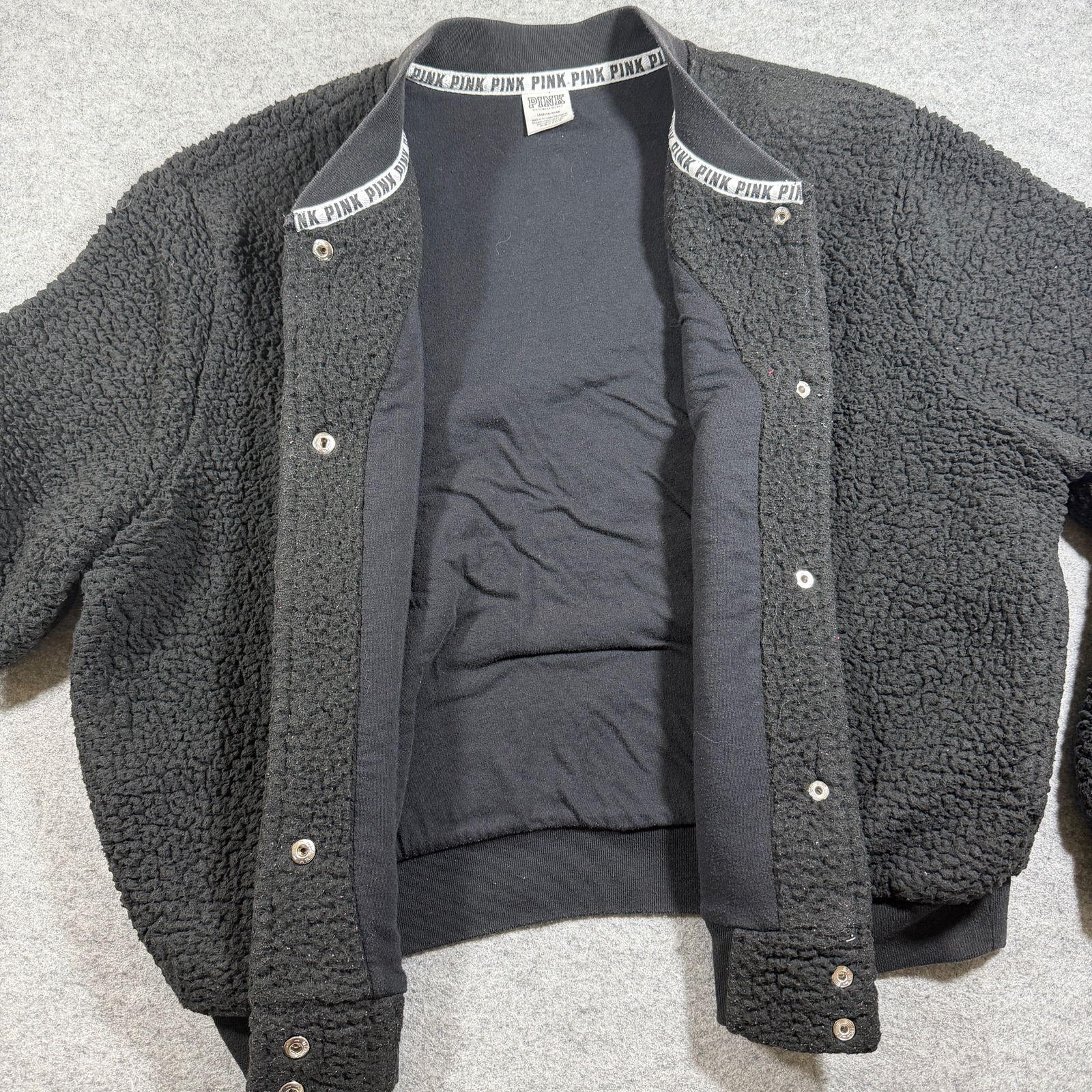 PINK Victoria's Secret Sherpa Bomber Jacket Womens L Black Snap Front Cropped thumbnail 4