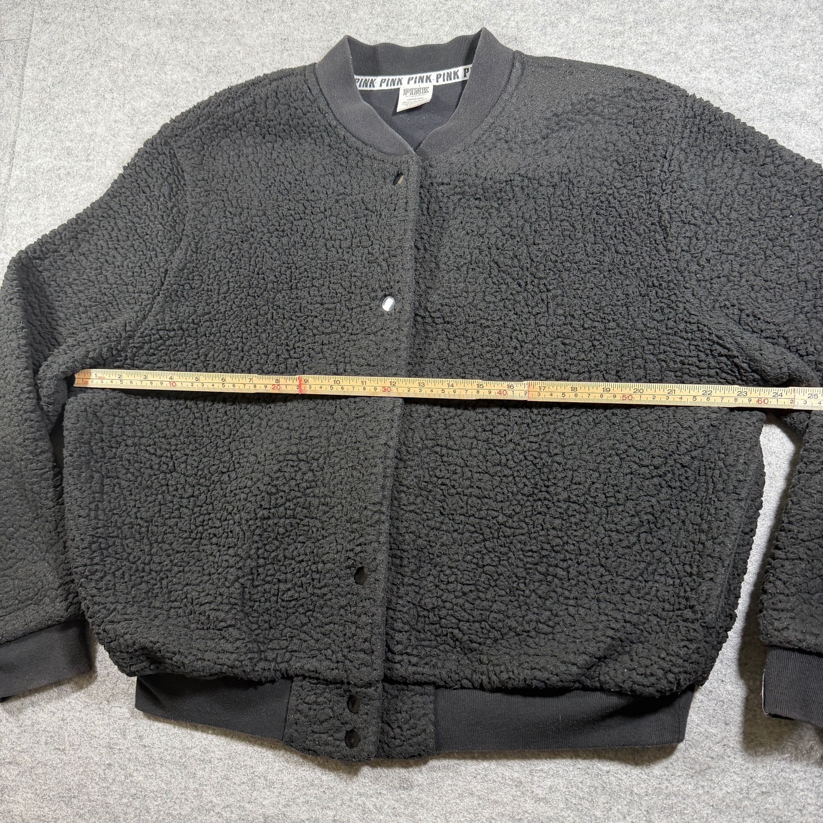 PINK Victoria's Secret Sherpa Bomber Jacket Womens L Black Snap Front Cropped thumbnail 7