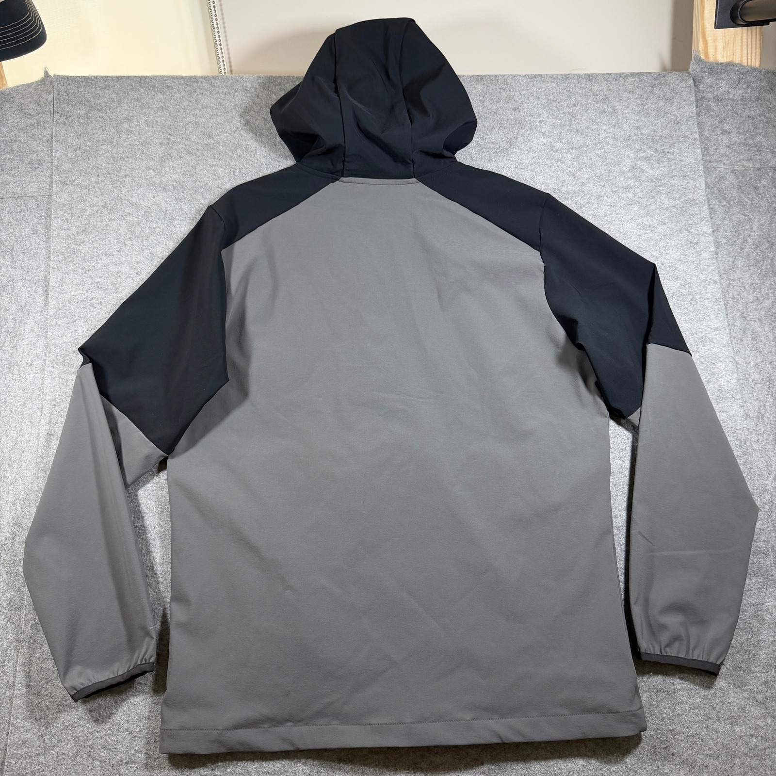 Columbia Omni-Shield Softshell Jacket Mens L Gray Hooded Full Zip Hiking Outdoor thumbnail 2
