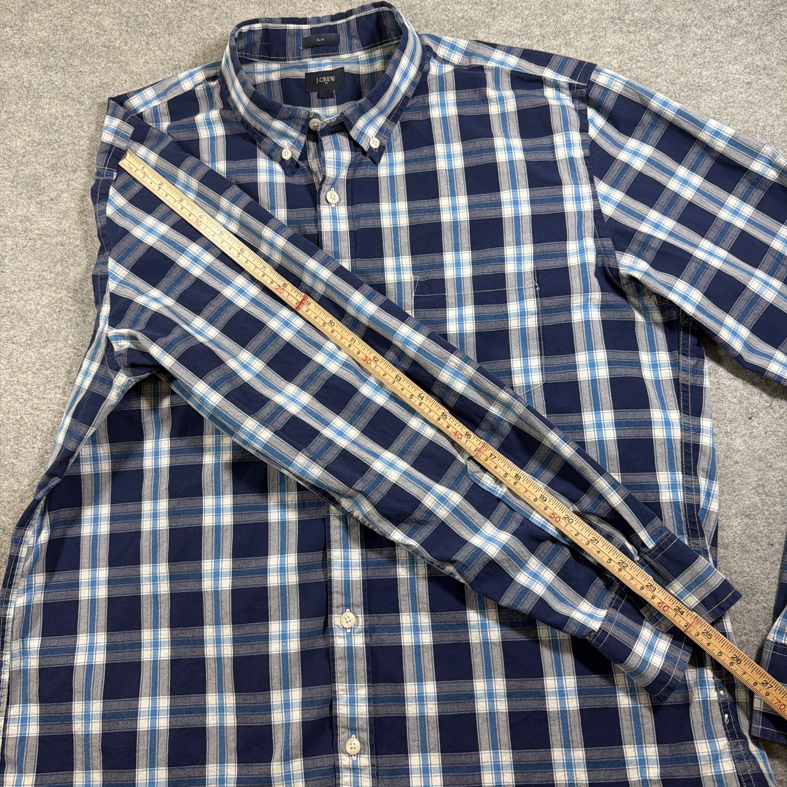 J. Crew Button Down Shirt Mens XL Navy Blue Plaid Slim Fit Cotton Classic Preppy thumbnail 7
