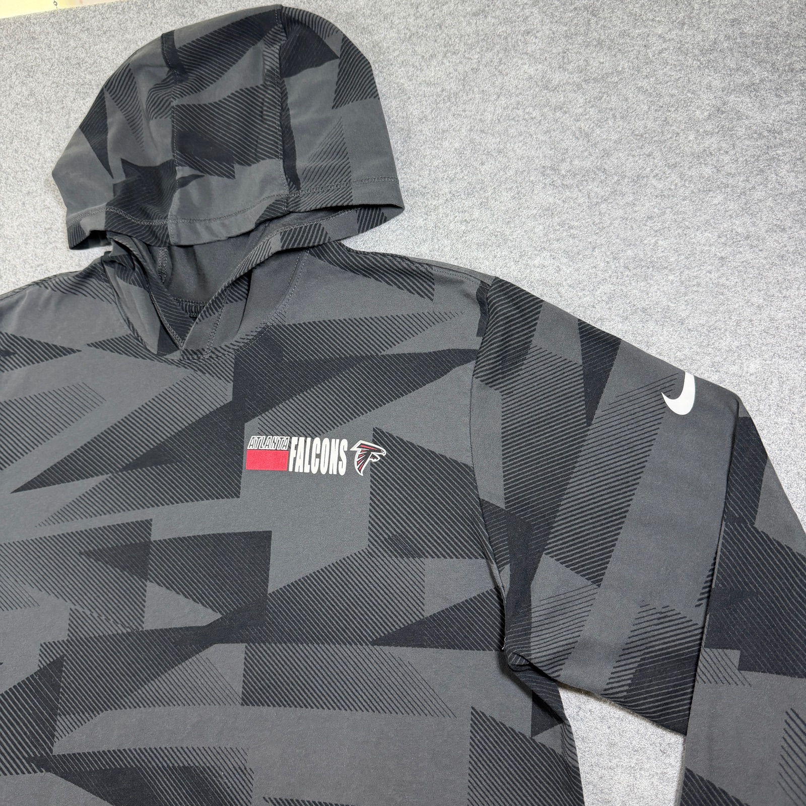 Nike Atlanta Falcons Hoodie Mens L Black Gray Camo Lightweight Dri-Fit Pullover thumbnail 3