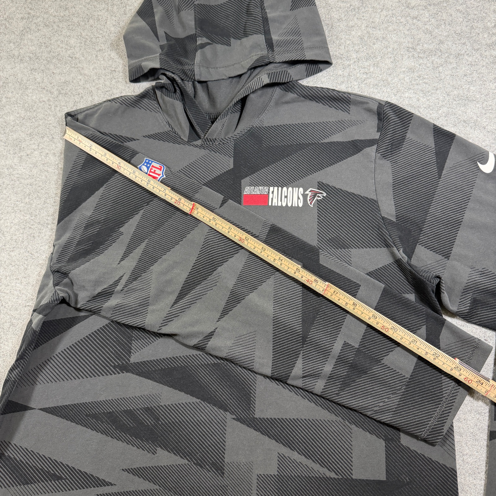 Nike Atlanta Falcons Hoodie Mens L Black Gray Camo Lightweight Dri-Fit Pullover thumbnail 8
