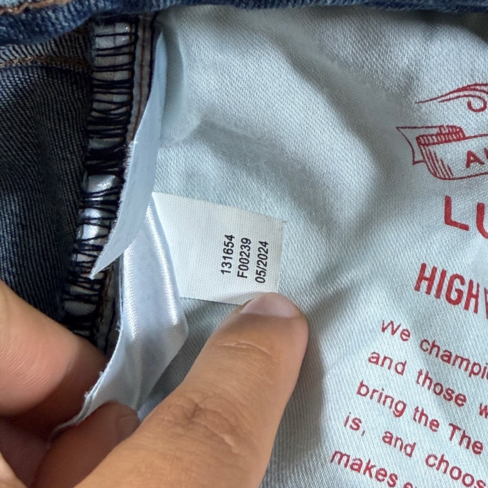 Lucky Brand Curvy Flare Jeans Womens 14/32R Blue Denim High Rise Stretch Fade thumbnail 12