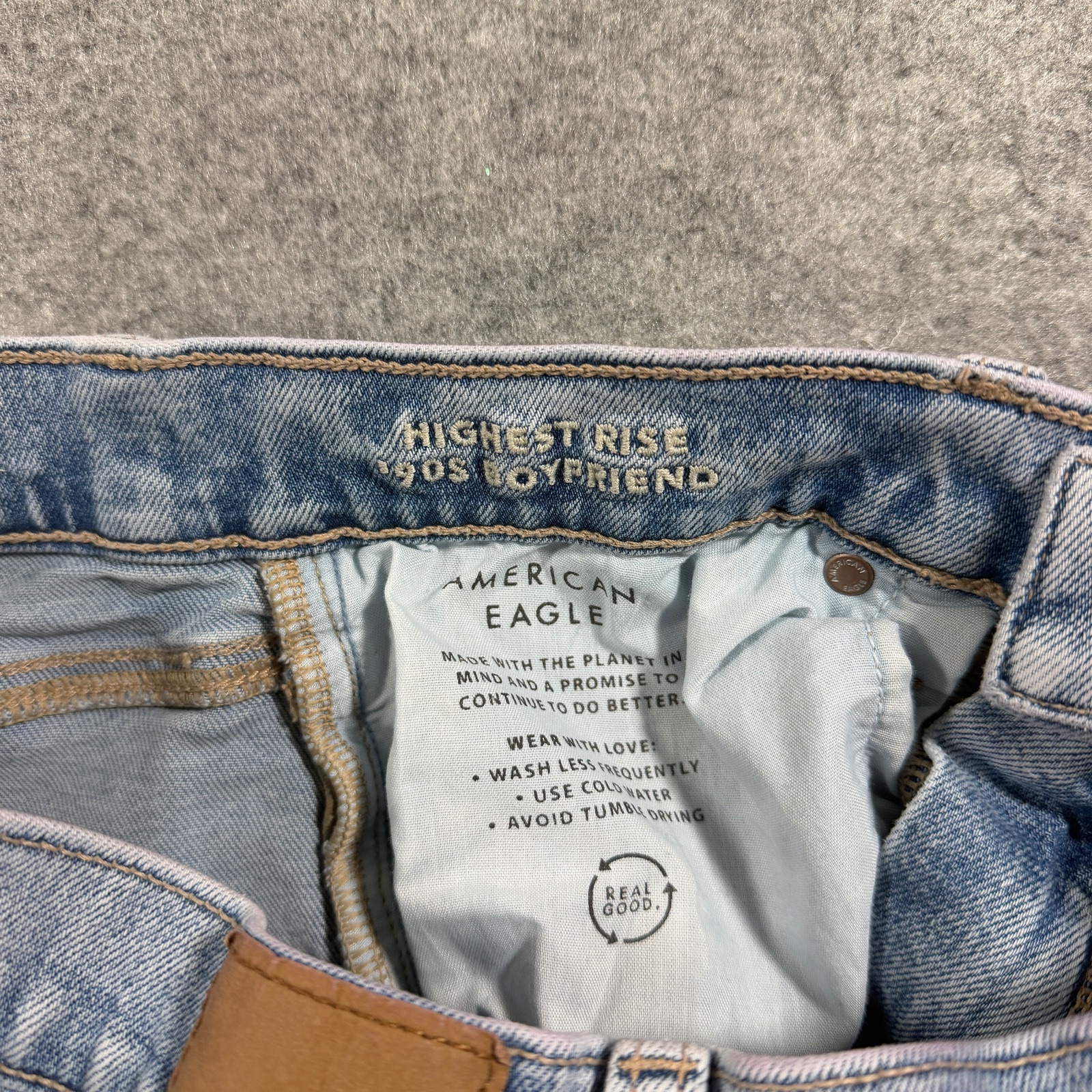 American Eagle 90s Boyfriend Jeans Womens 6 Regular Light Blue Highest Rise thumbnail 5