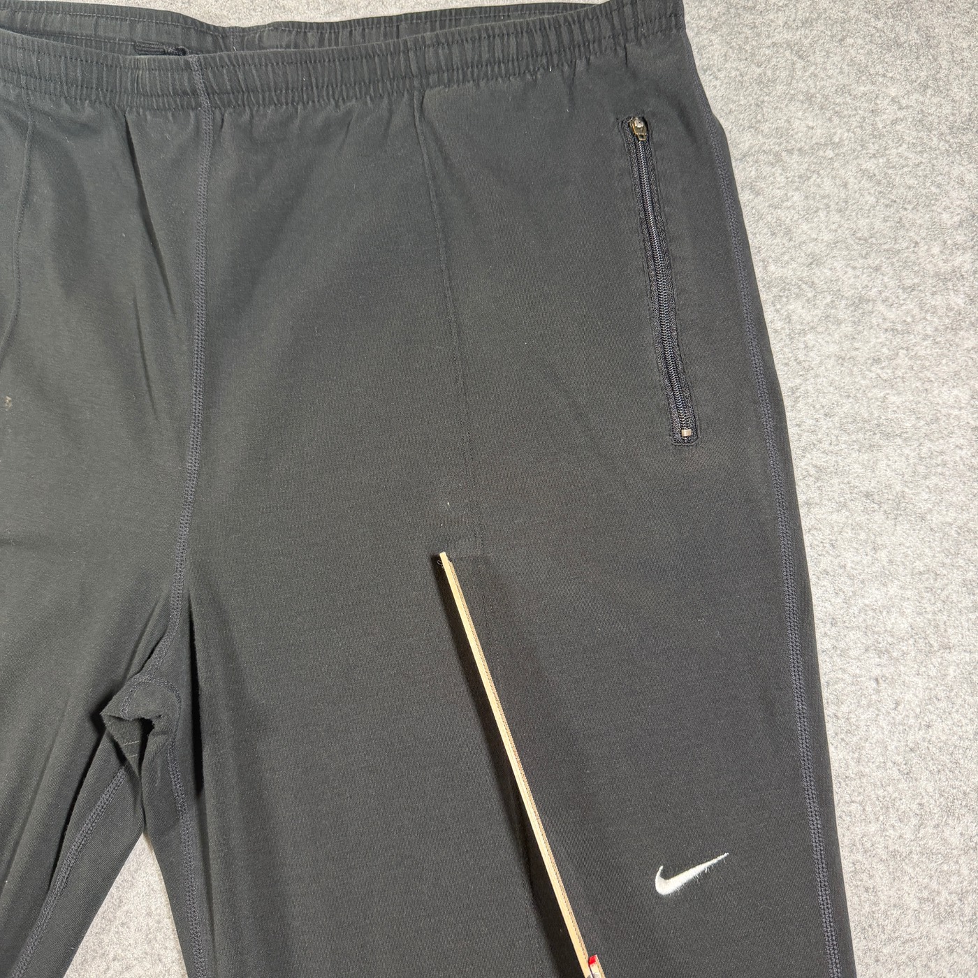 Nike Sweatpants Mens L Black Tapered Zip Pockets Drawstring Athletic Zip Ankles thumbnail 4