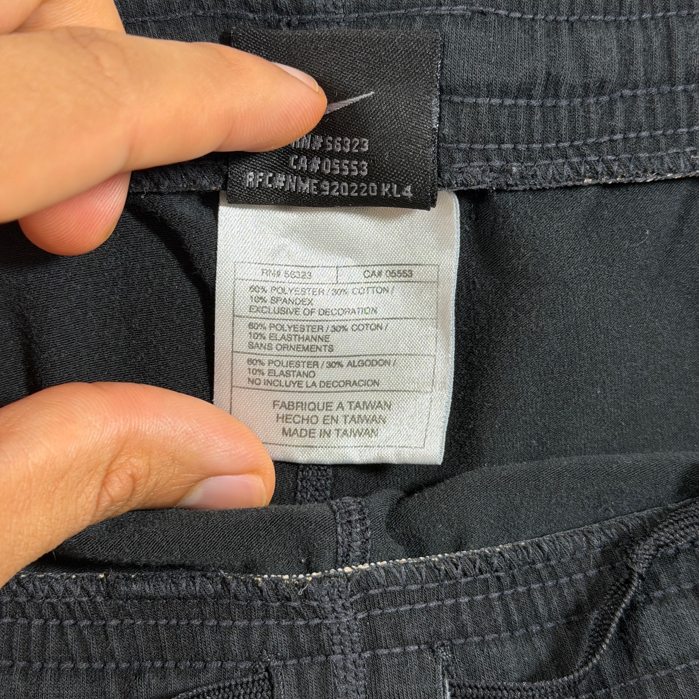 Nike Sweatpants Mens L Black Tapered Zip Pockets Drawstring Athletic Zip Ankles thumbnail 15