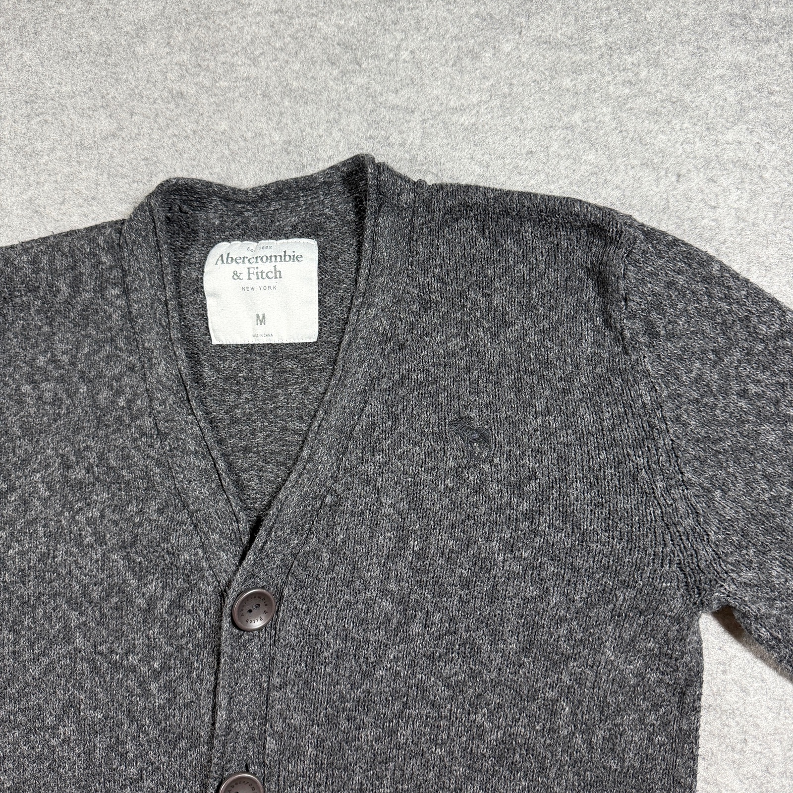 Abercrombie & Fitch Cardigan Sweater Mens M Charcoal Gray Button Front Preppy thumbnail 3
