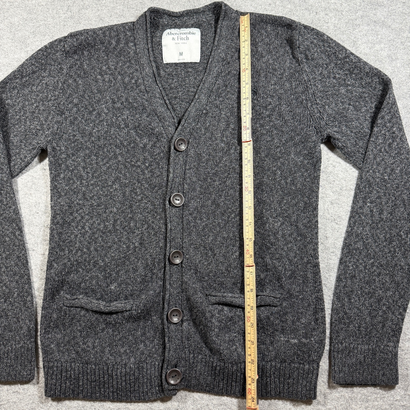 Abercrombie & Fitch Cardigan Sweater Mens M Charcoal Gray Button Front Preppy thumbnail 6