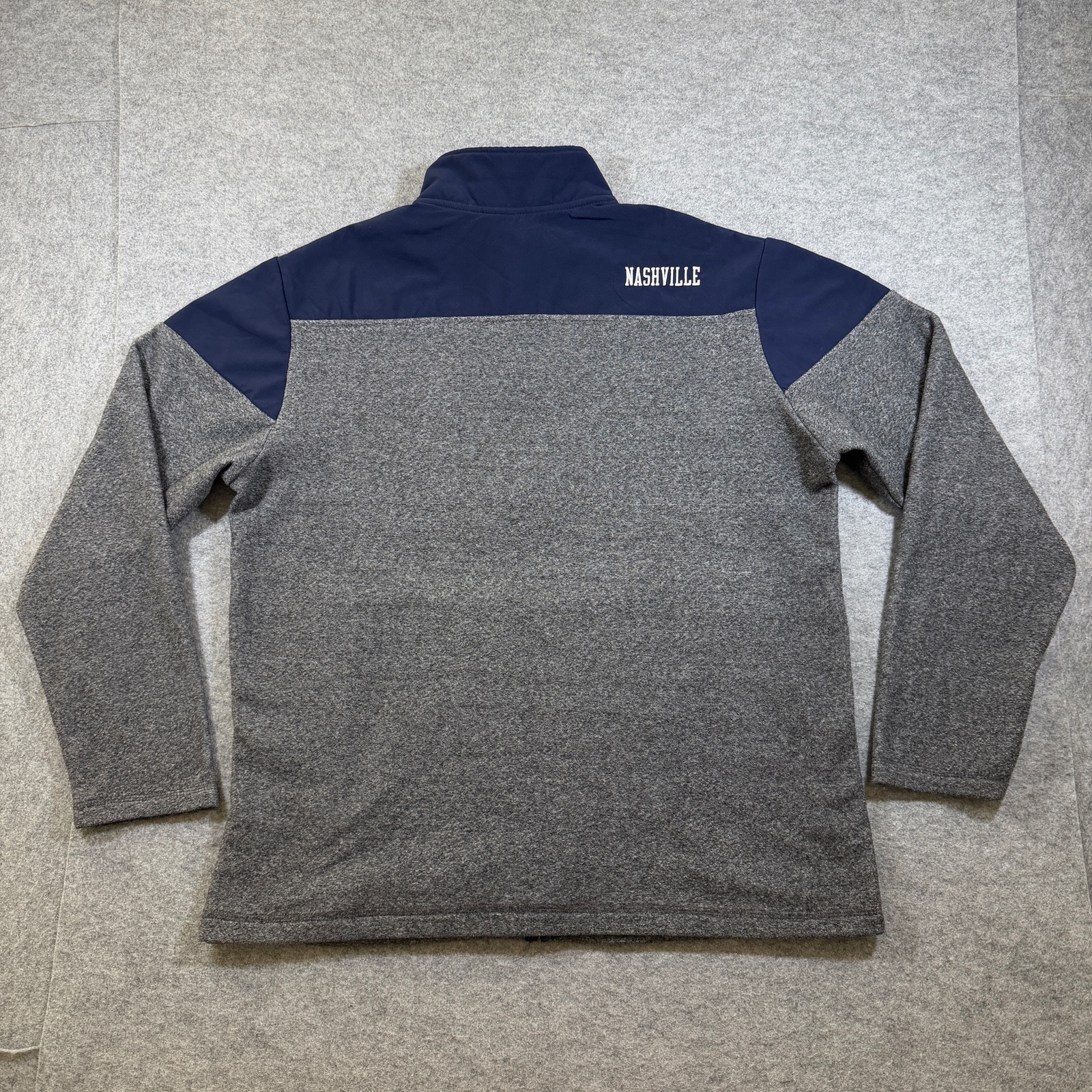 NHL Nashville Predators Full Zip Jacket Mens L Gray Navy Sweater Knit Fleece thumbnail 2