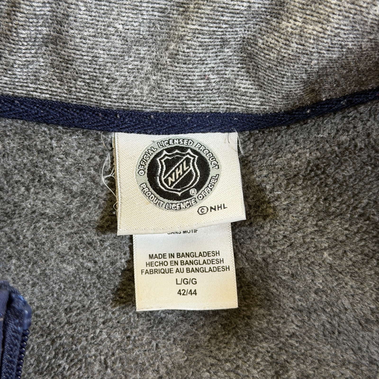 NHL Nashville Predators Full Zip Jacket Mens L Gray Navy Sweater Knit Fleece thumbnail 5
