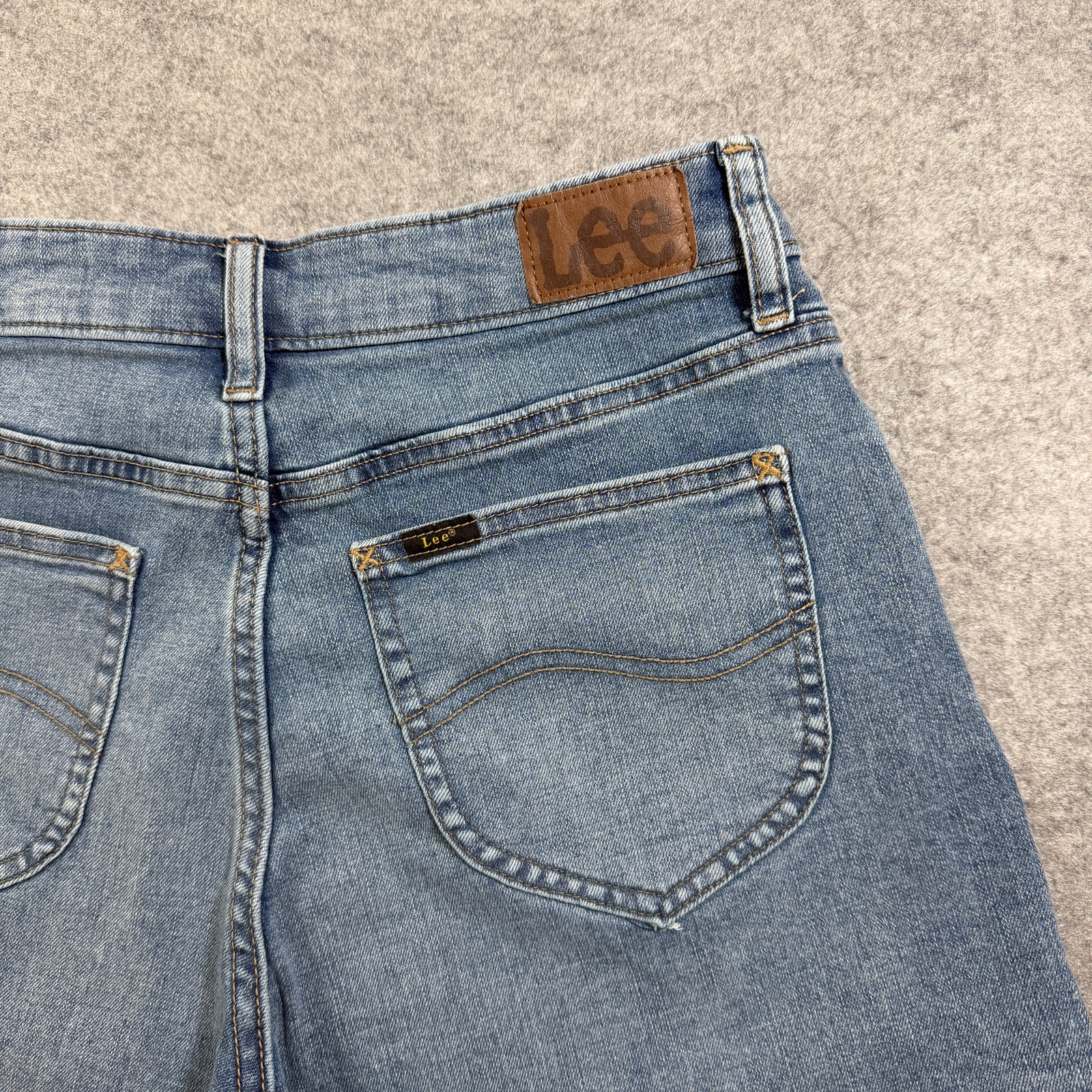 Lee Denim Shorts Womens 8 Light Wash High Rise Stretch 5 Pocket Casual Jeans thumbnail 3