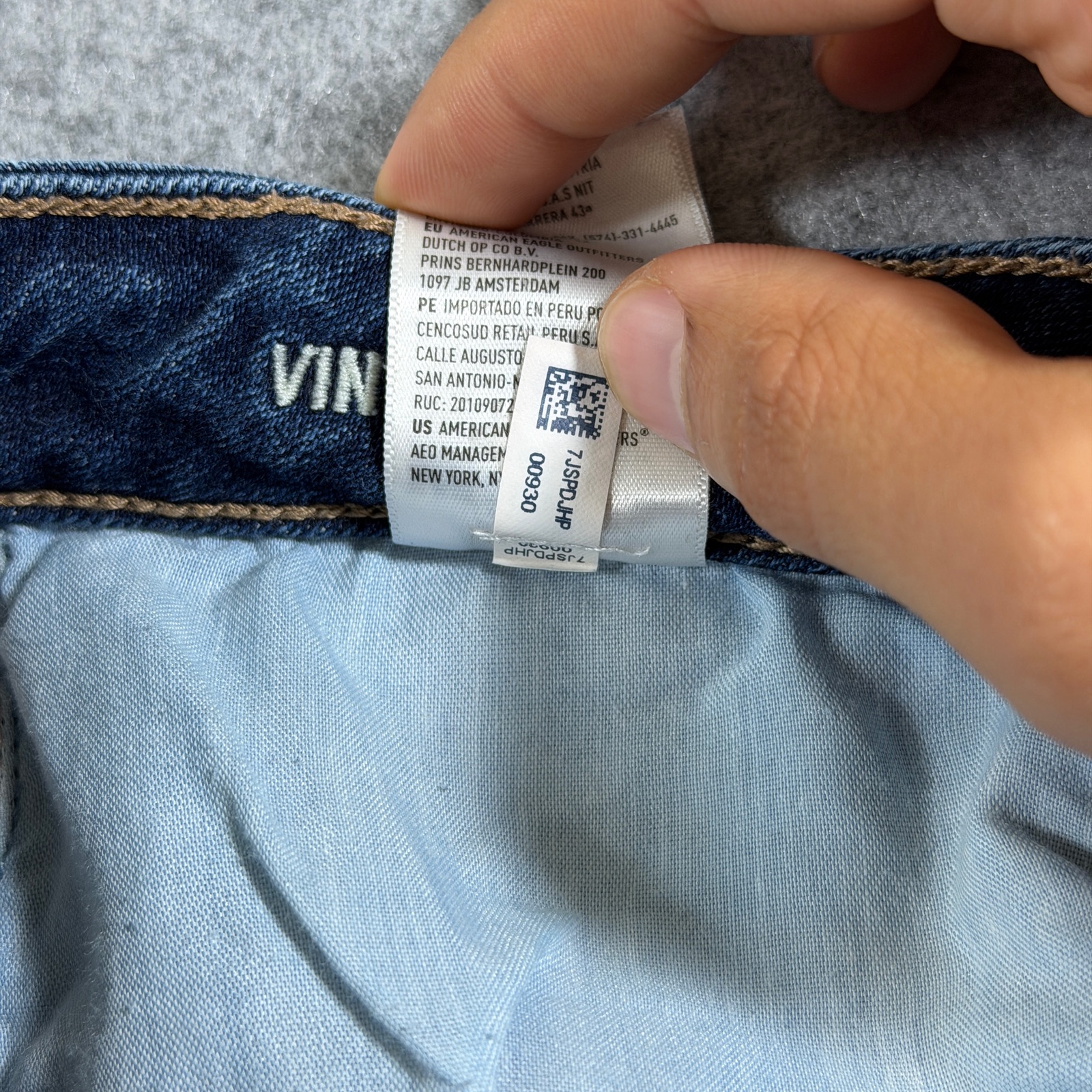 American Eagle Vintage Hi-Rise Jeans Womens 6 Blue Denim Stretch Button Fly thumbnail 13