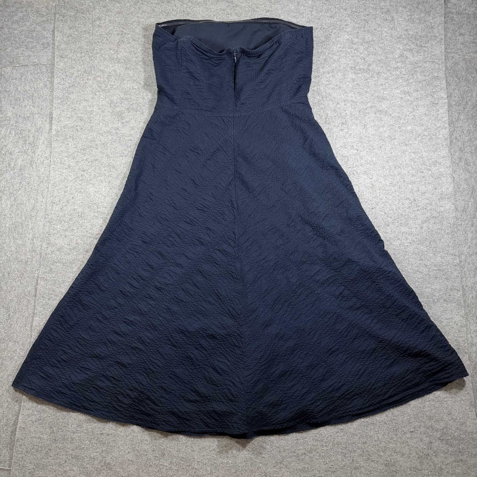 J.Crew Strapless Dress Womens 8 Navy Cotton Seersucker Sweetheart Midi Flare thumbnail 2